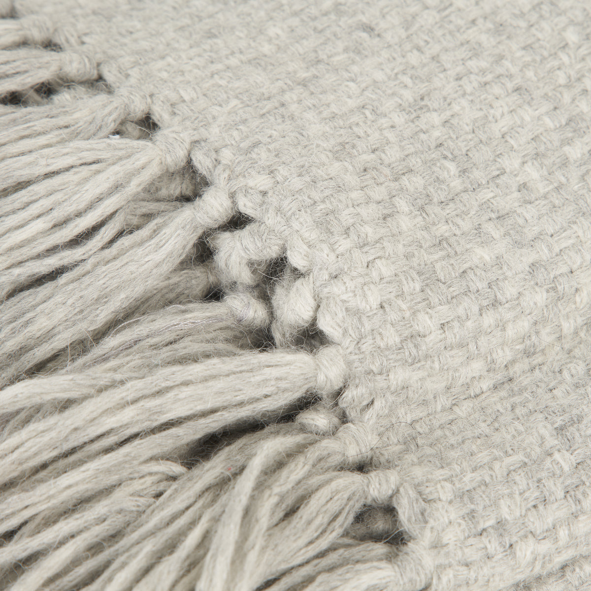 Lanza Oversized Throw