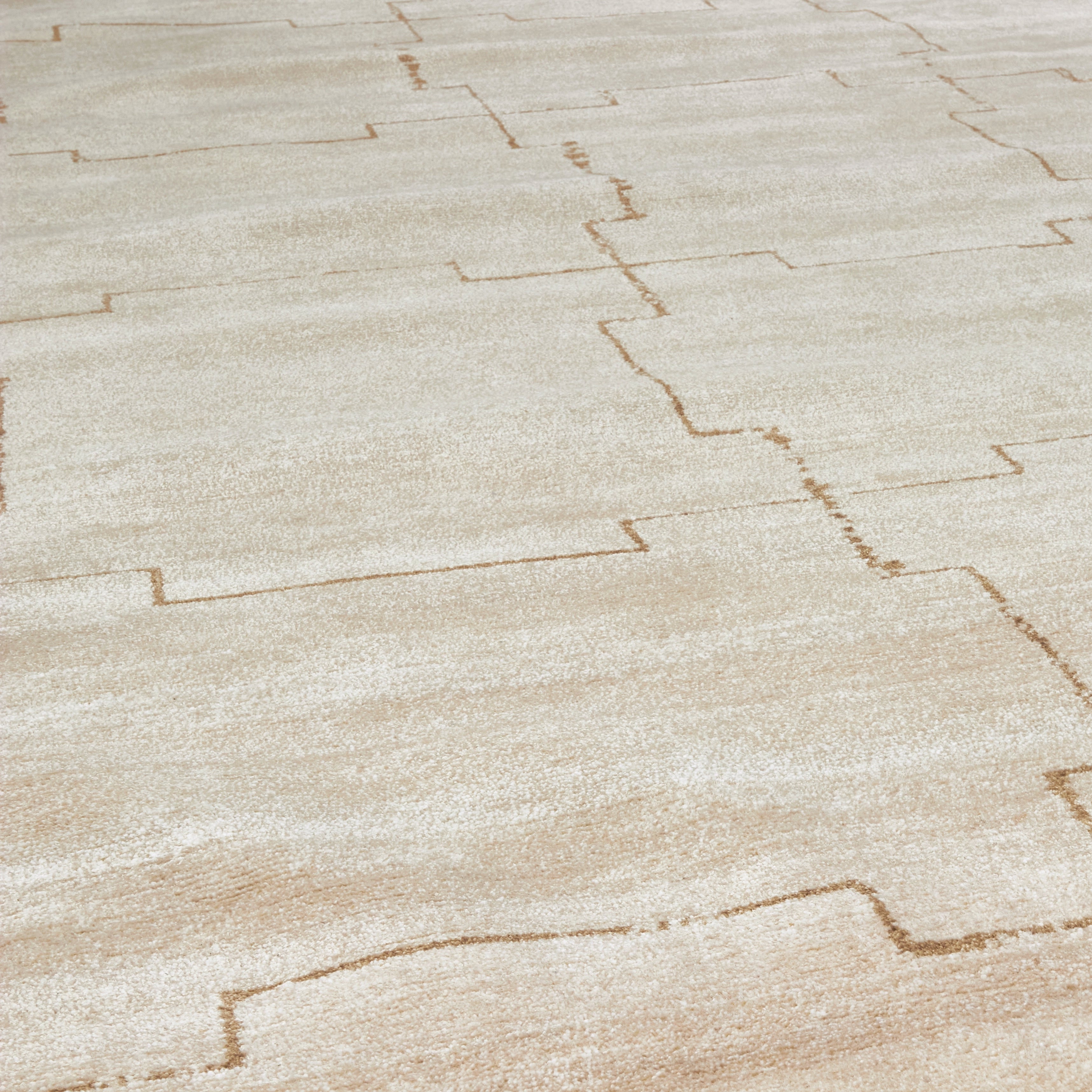 Avila Ivory/Brown