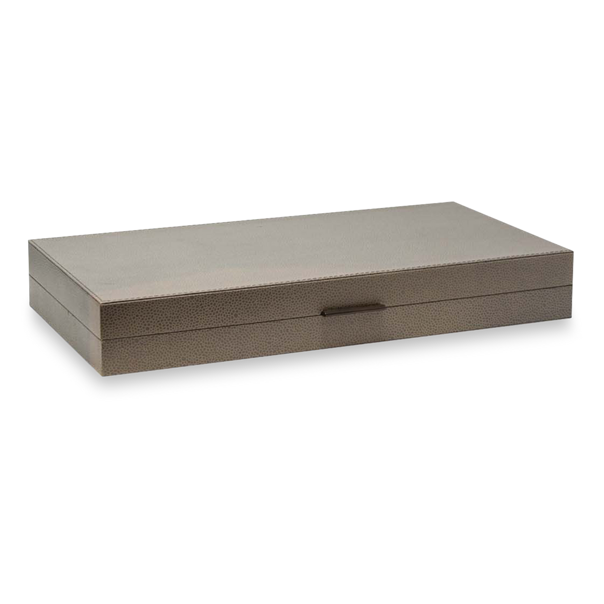 The perfect subtle graining of leather and understated bronze slim knobs provide fantastic complements for the bronze-coloured interior and smooth suede bases of these boxes.
