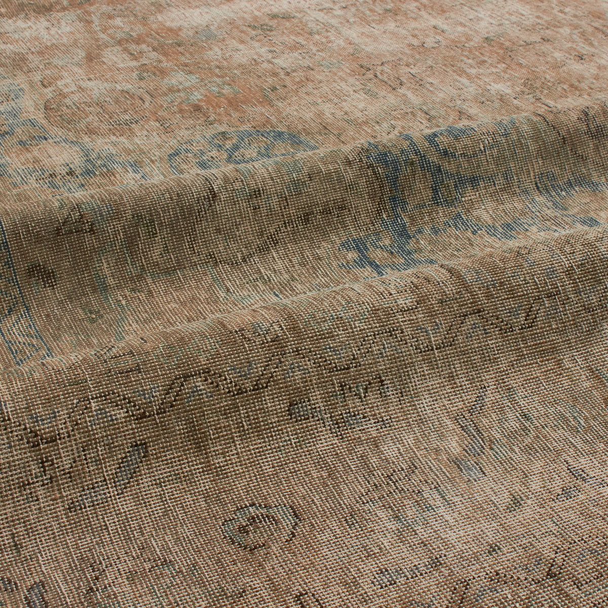 Elte, Second Life Grey