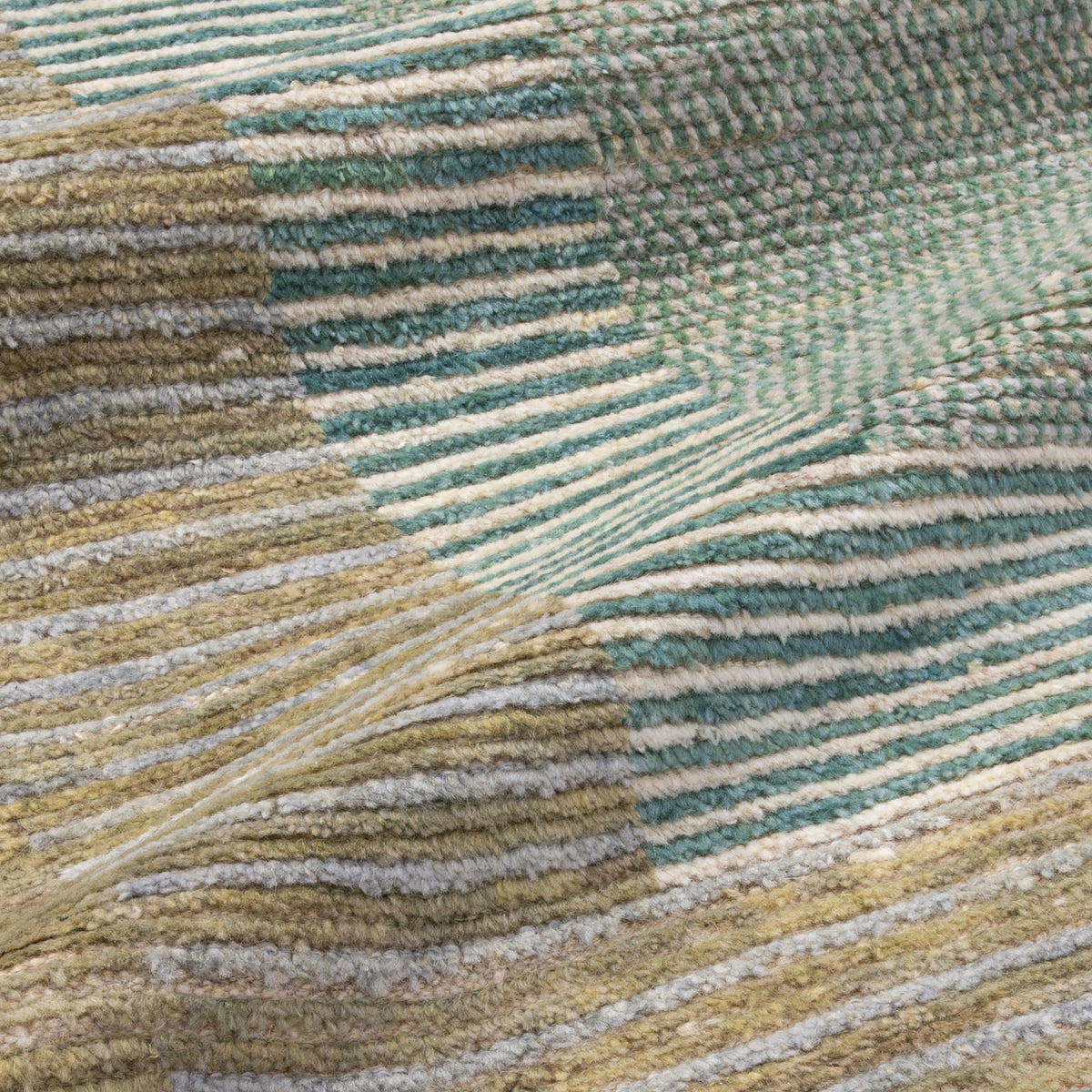 Tulu Ivory/Green