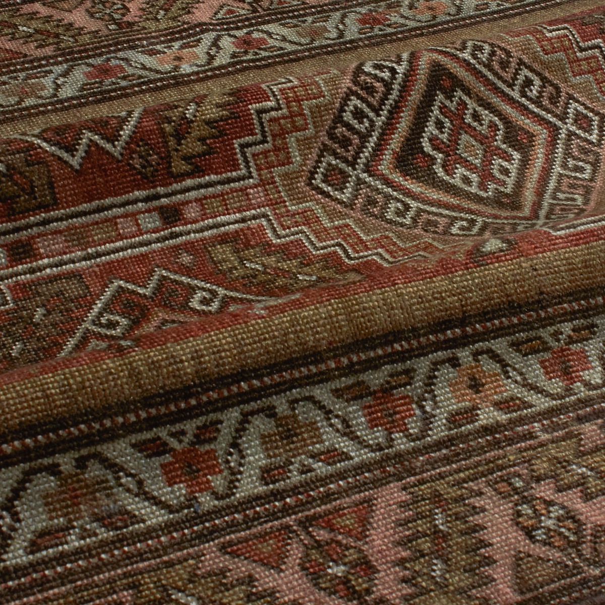 For generations, Elte has worked with expert local rug pickers throughout Morocco, Iran, Turkey and Europe to source vintage and antique rugs.