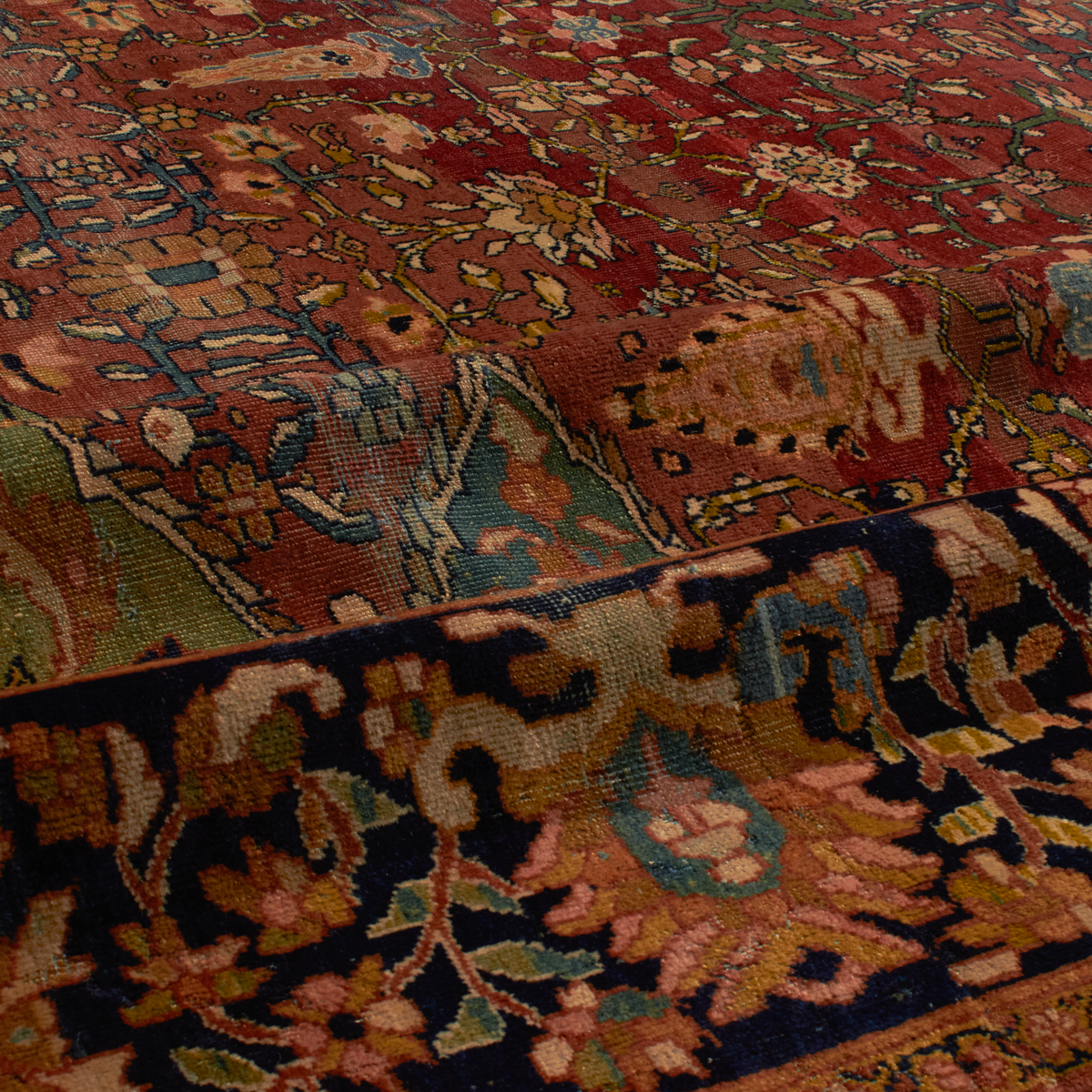 For generations, Elte has worked with expert local rug pickers throughout Morocco, Iran, Turkey and Europe to source vintage and antique rugs.