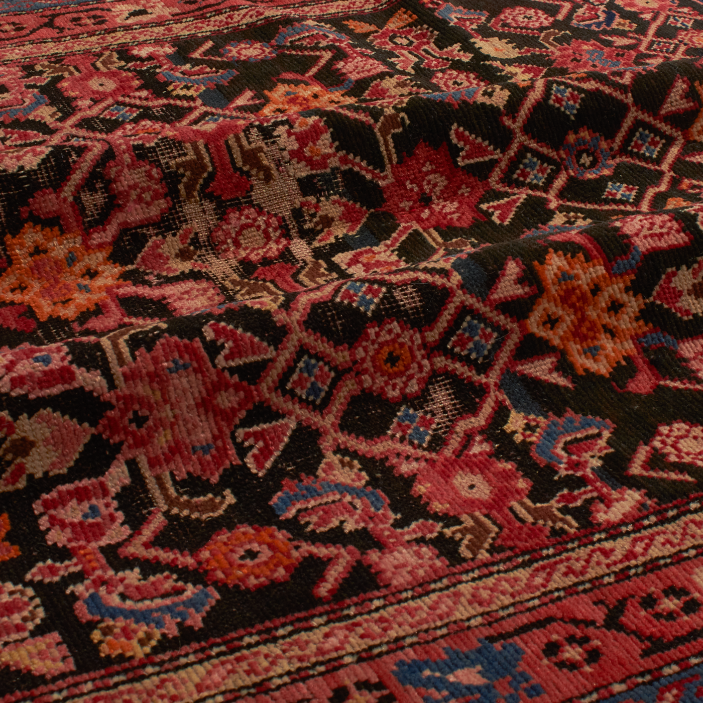 For generations, Elte has worked with expert local rug pickers throughout Morocco, Iran, Turkey and Europe to source vintage and antique rugs.