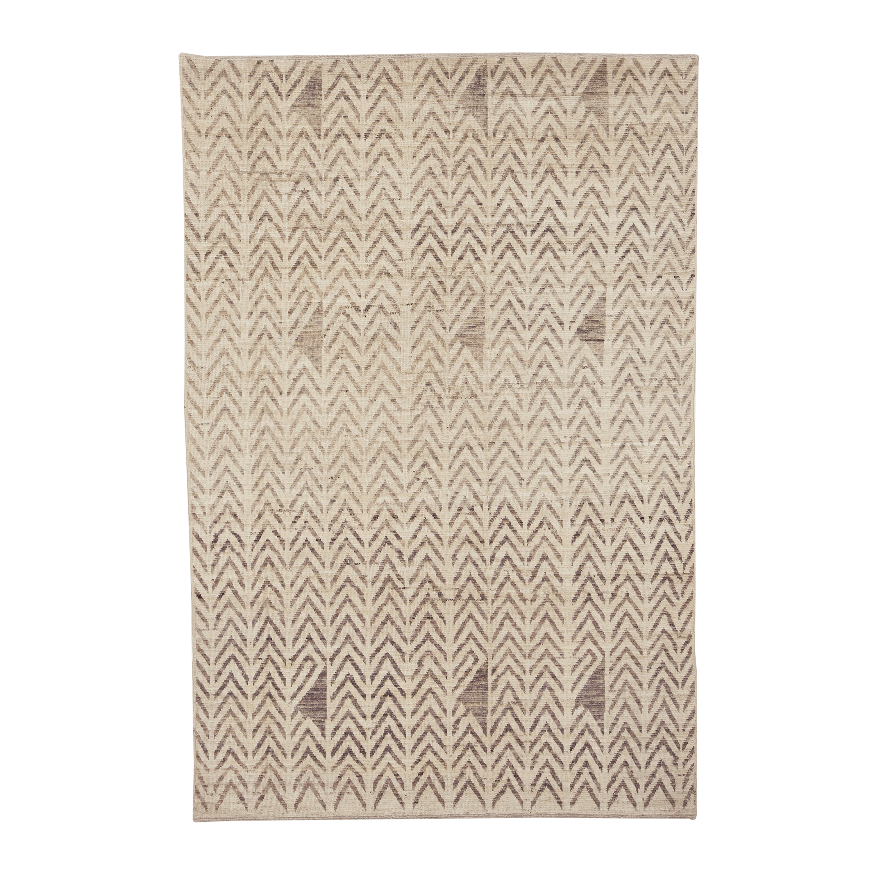 Revered for its lustre and soft hand, the natural qualities of wool from ancient Karakul sheep are honoured through restraint and refinement.