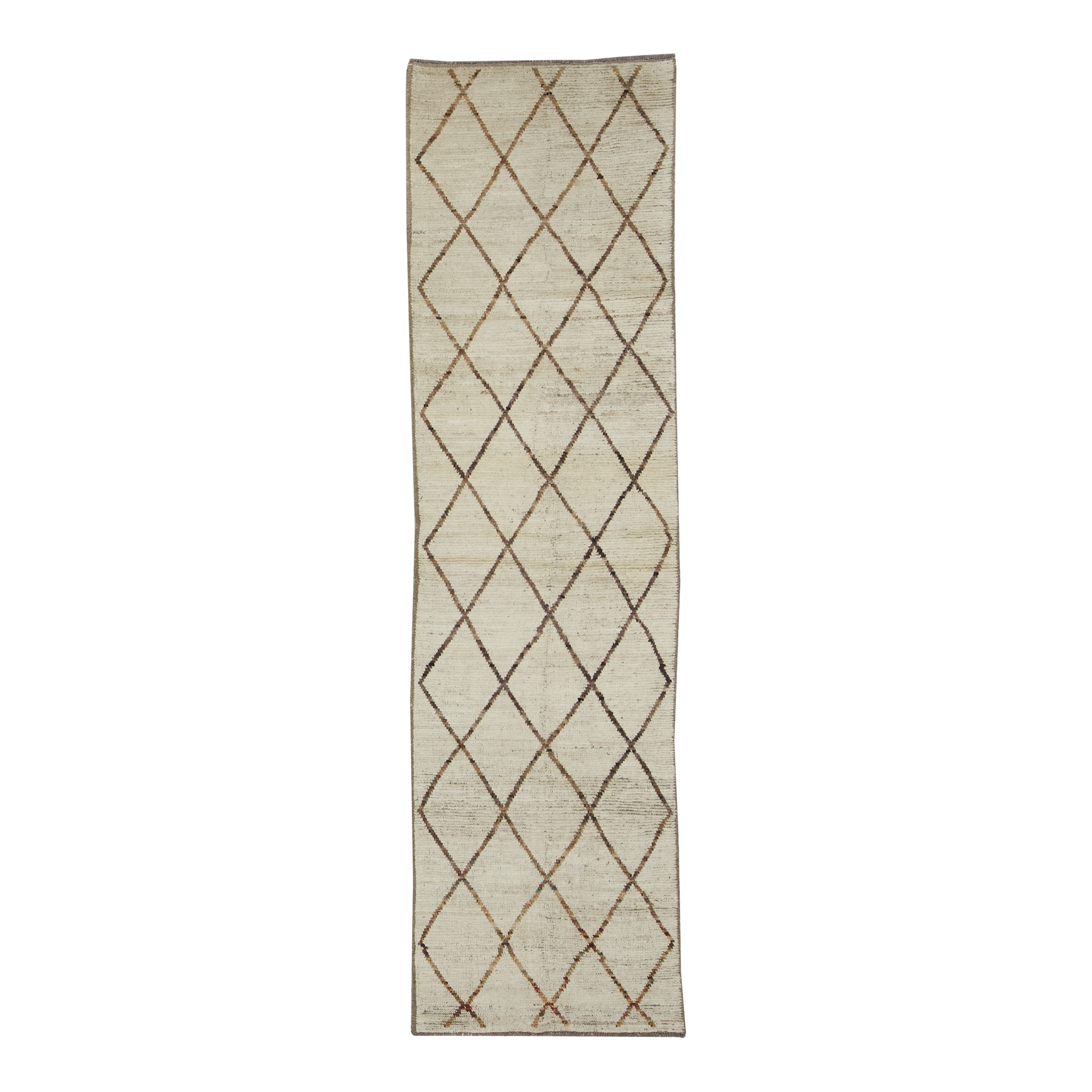 Revered for its lustre and soft hand, the natural qualities of wool from ancient Karakul sheep are honoured through restraint and refinement.