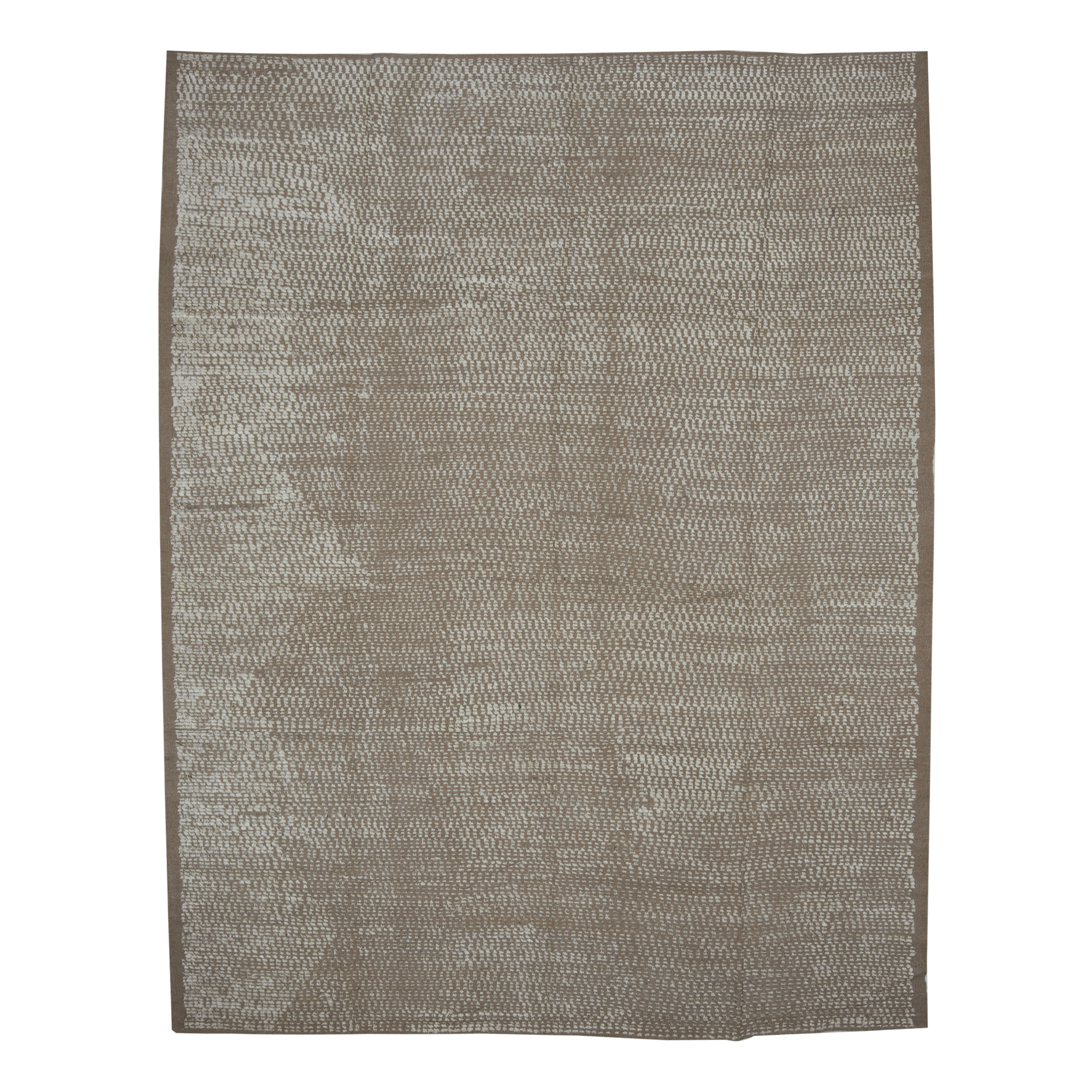 Revered for its lustre and soft hand, the natural qualities of wool from ancient Karakul sheep are honoured through restraint and refinement.