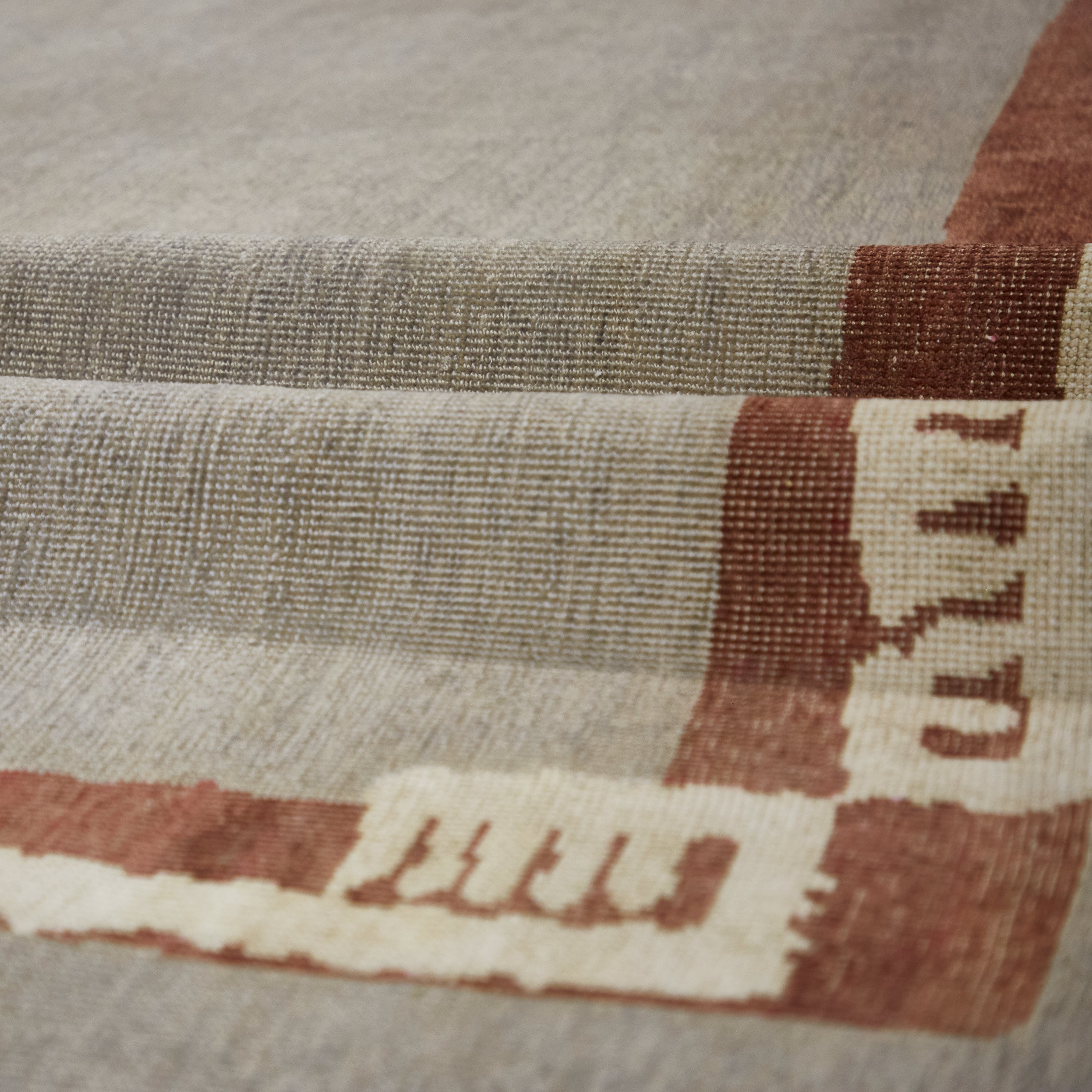 TP 17 Taupe/Rust