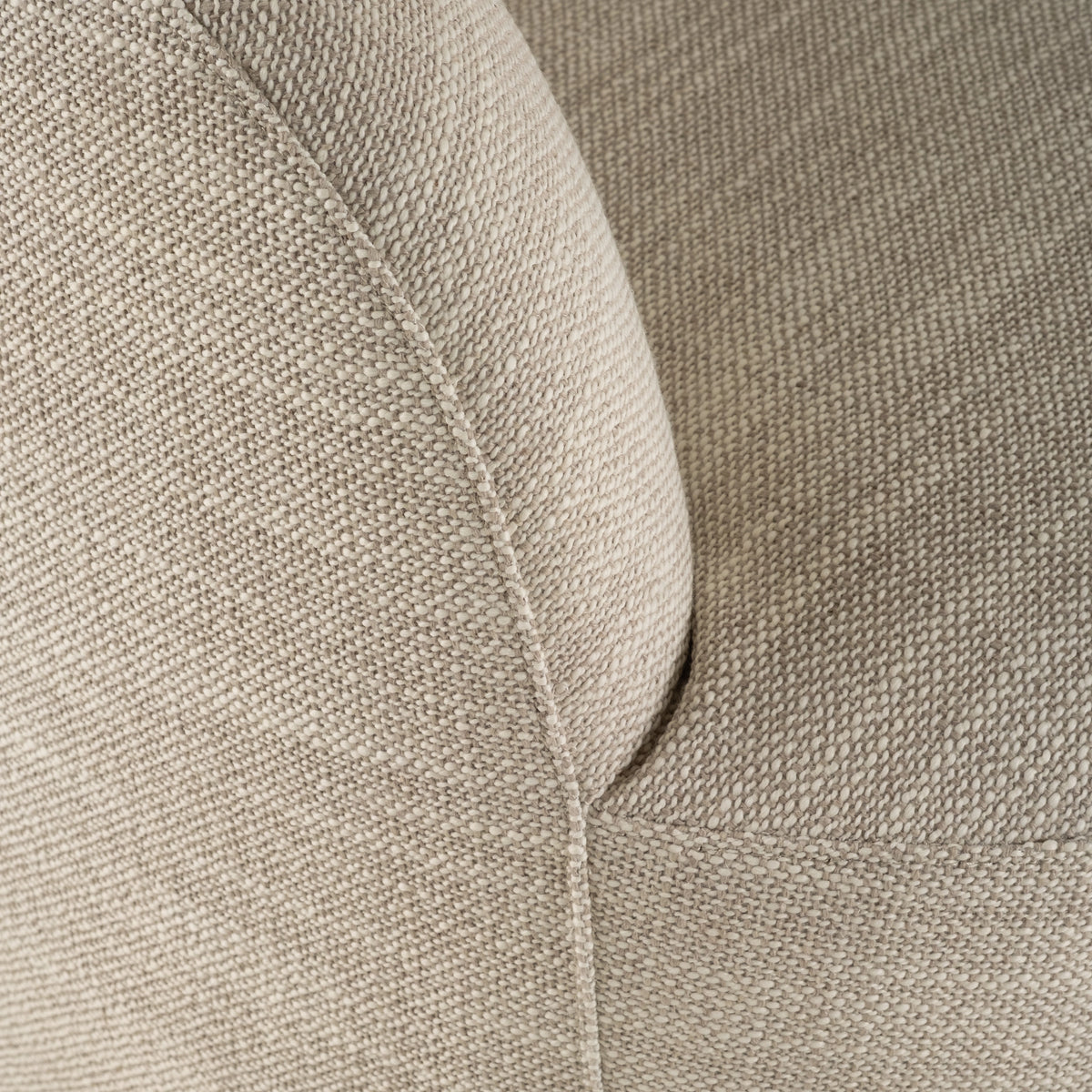 Arcus Lounge Chair