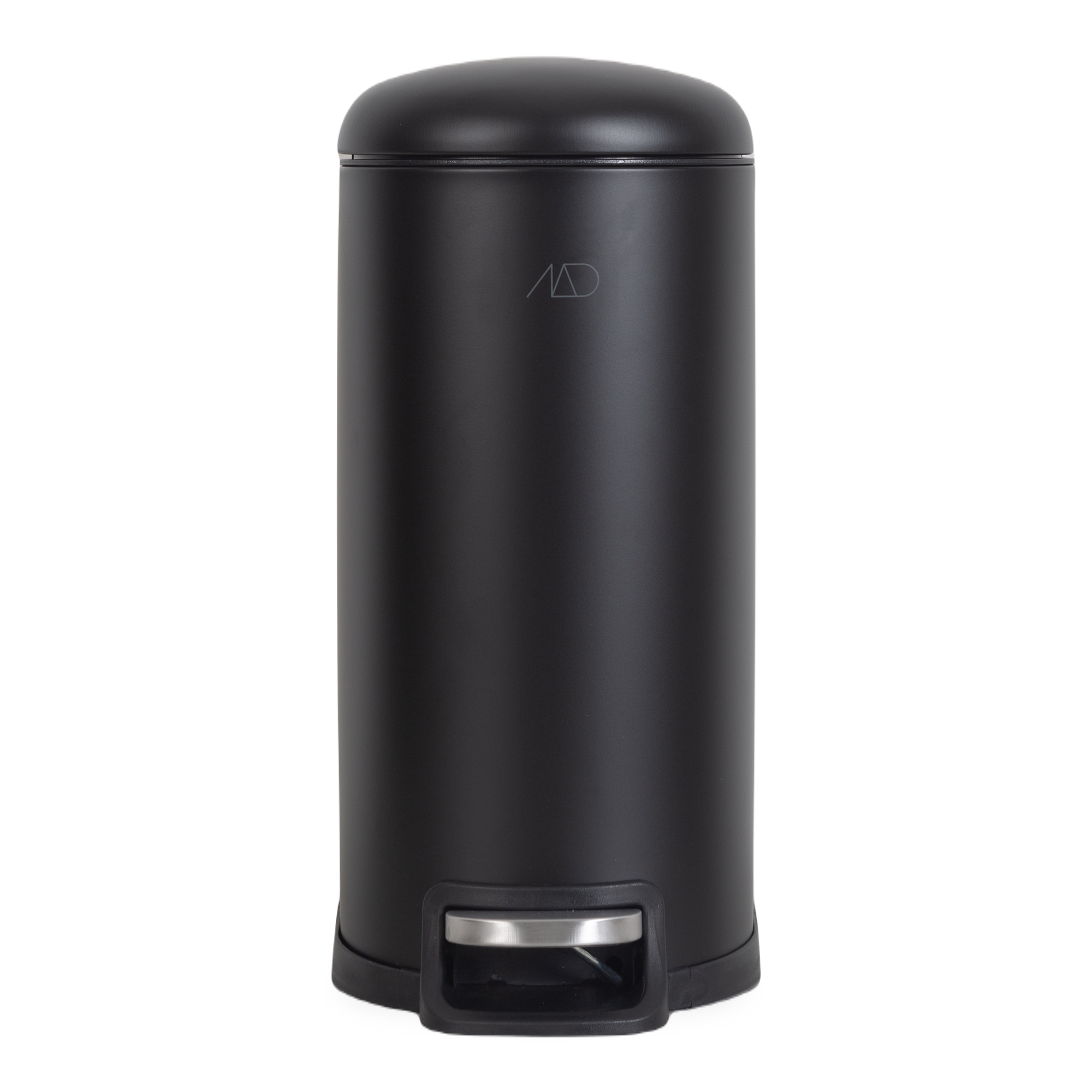 Defined by its rounded edges and sleek figure, the Metal Pedal Wastebin has a captivating, stylish design for spaces where you have limited surfaces, perfect for offices, kitchens