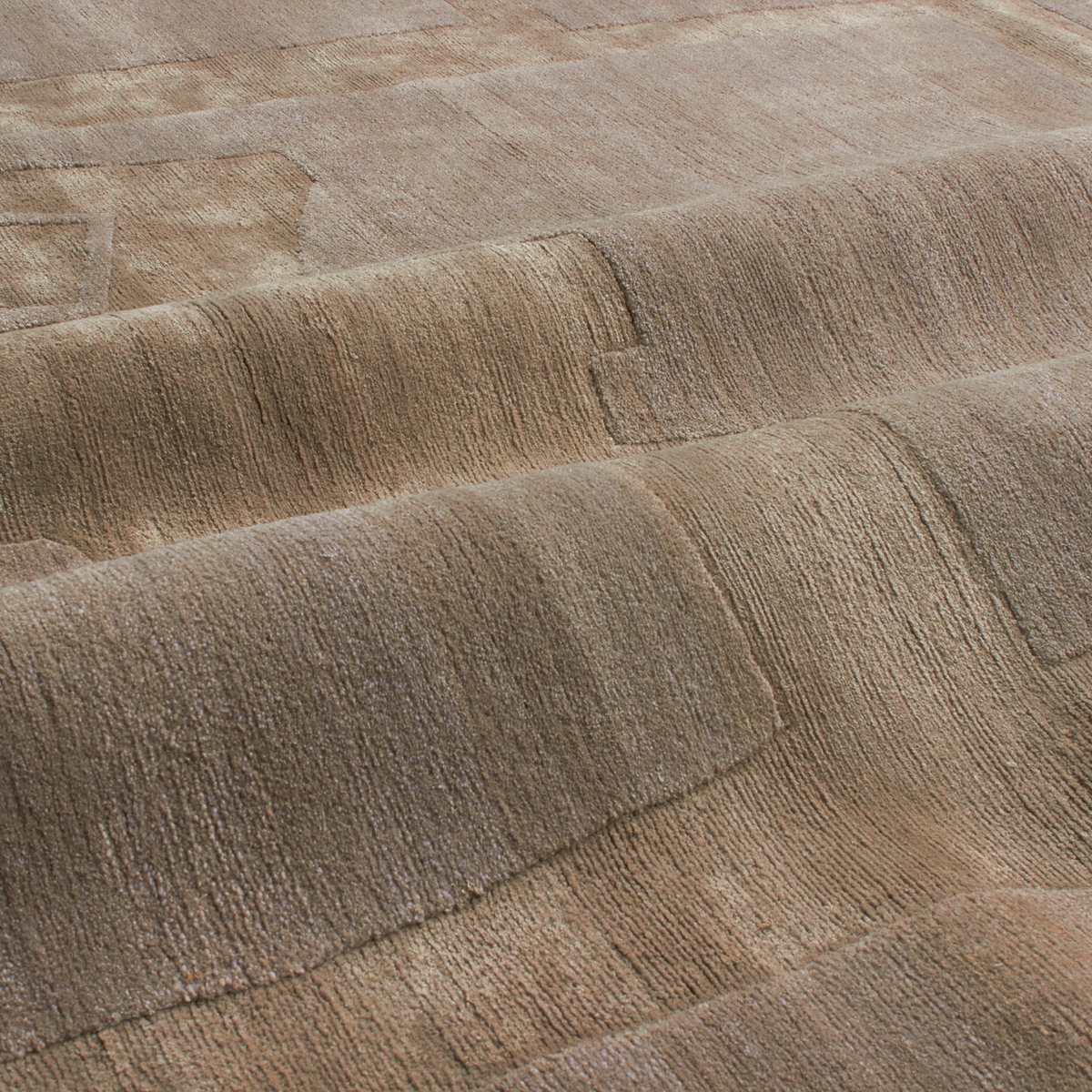 Inspired by works of Spanish Modernist sculpture, the Spanish Sculpture Collection explores geometric and abstract forms within the constructs of a rug.