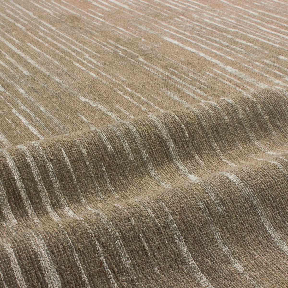 Carm Taupe