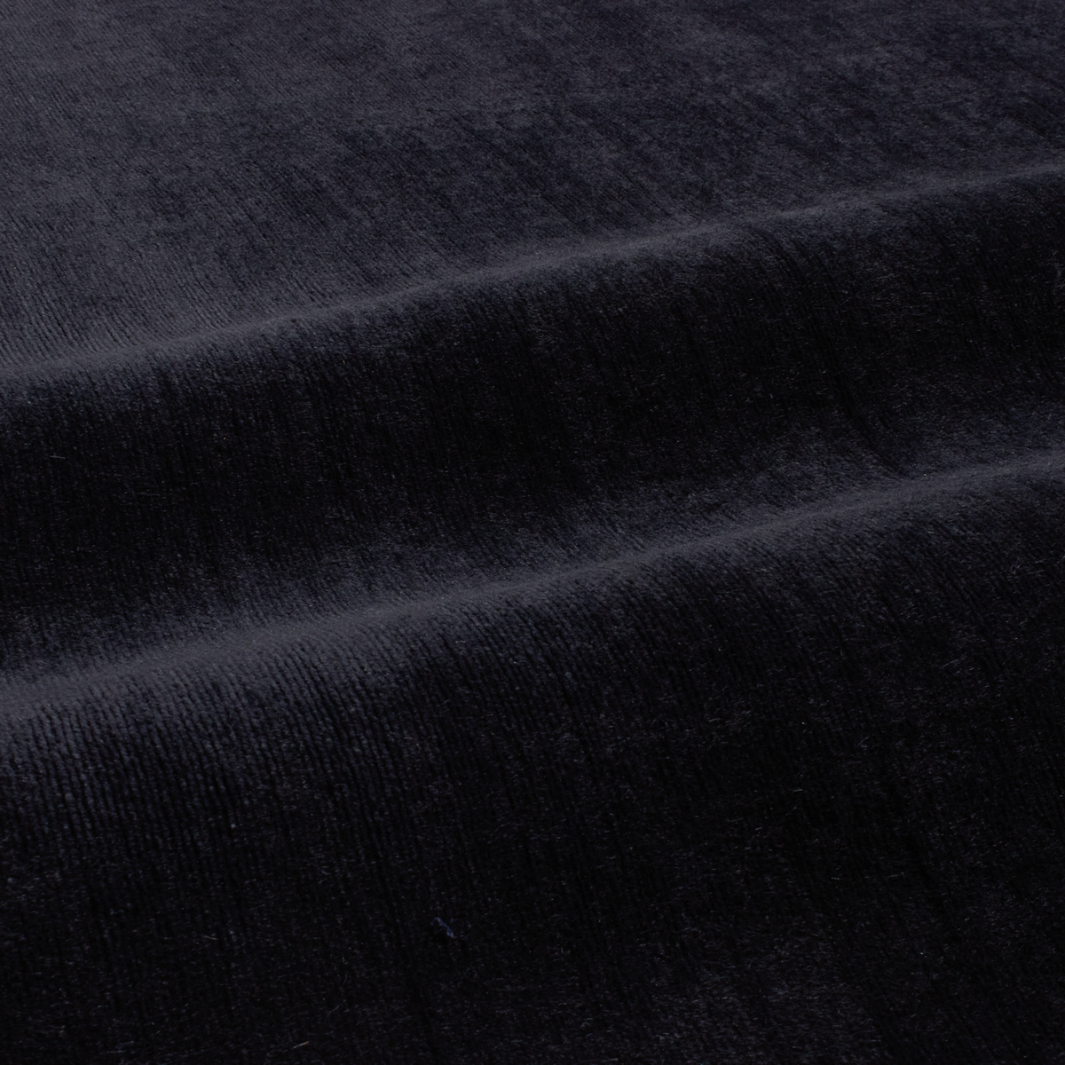 The Elte Heritage Rug Collection unites sumptuous natural materials with the highest regarded weaving and knotting techniques employed by master artisans that have built on generat
