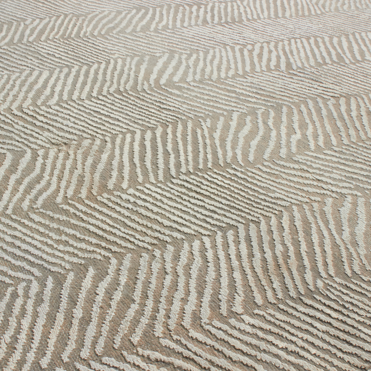 Ageri Taupe/Ivory