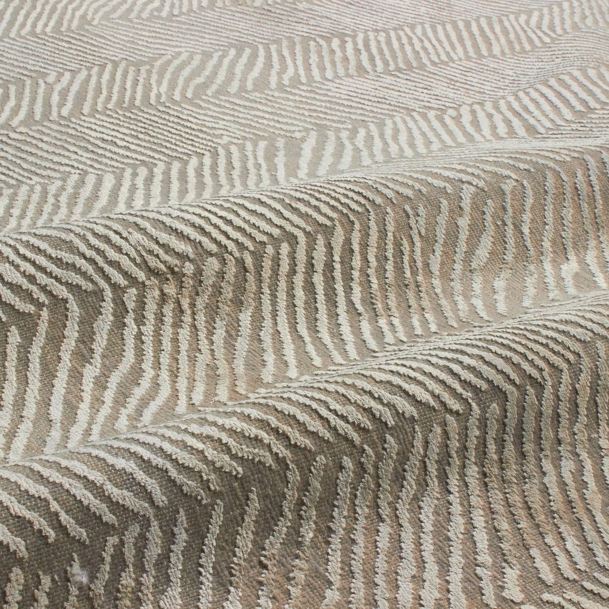 Ageri Taupe/Ivory