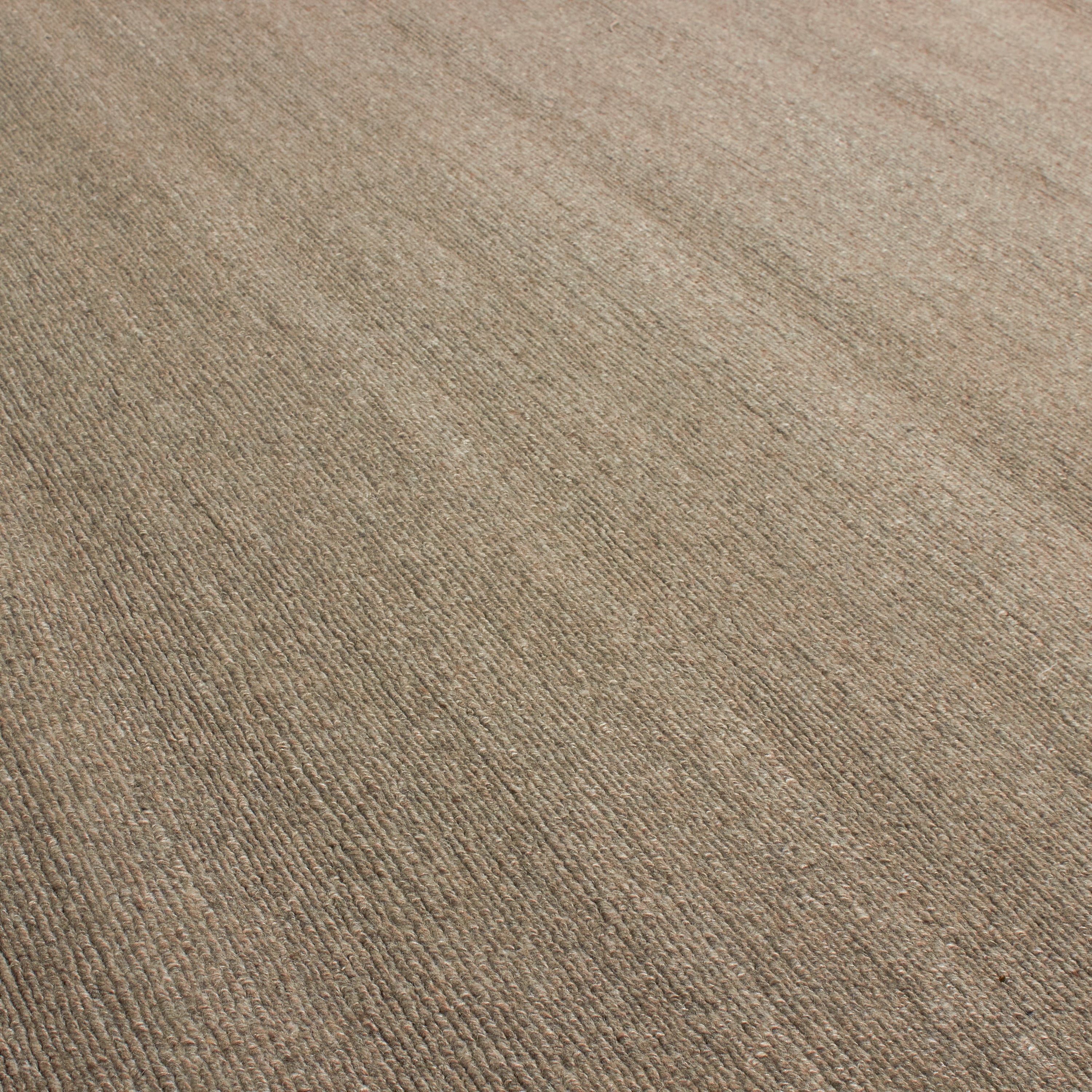 The Elte Essentials Rug Collection can expertly transform a space, whether through the visual interest of intricate texture or the warmth and vibrancy of colour.