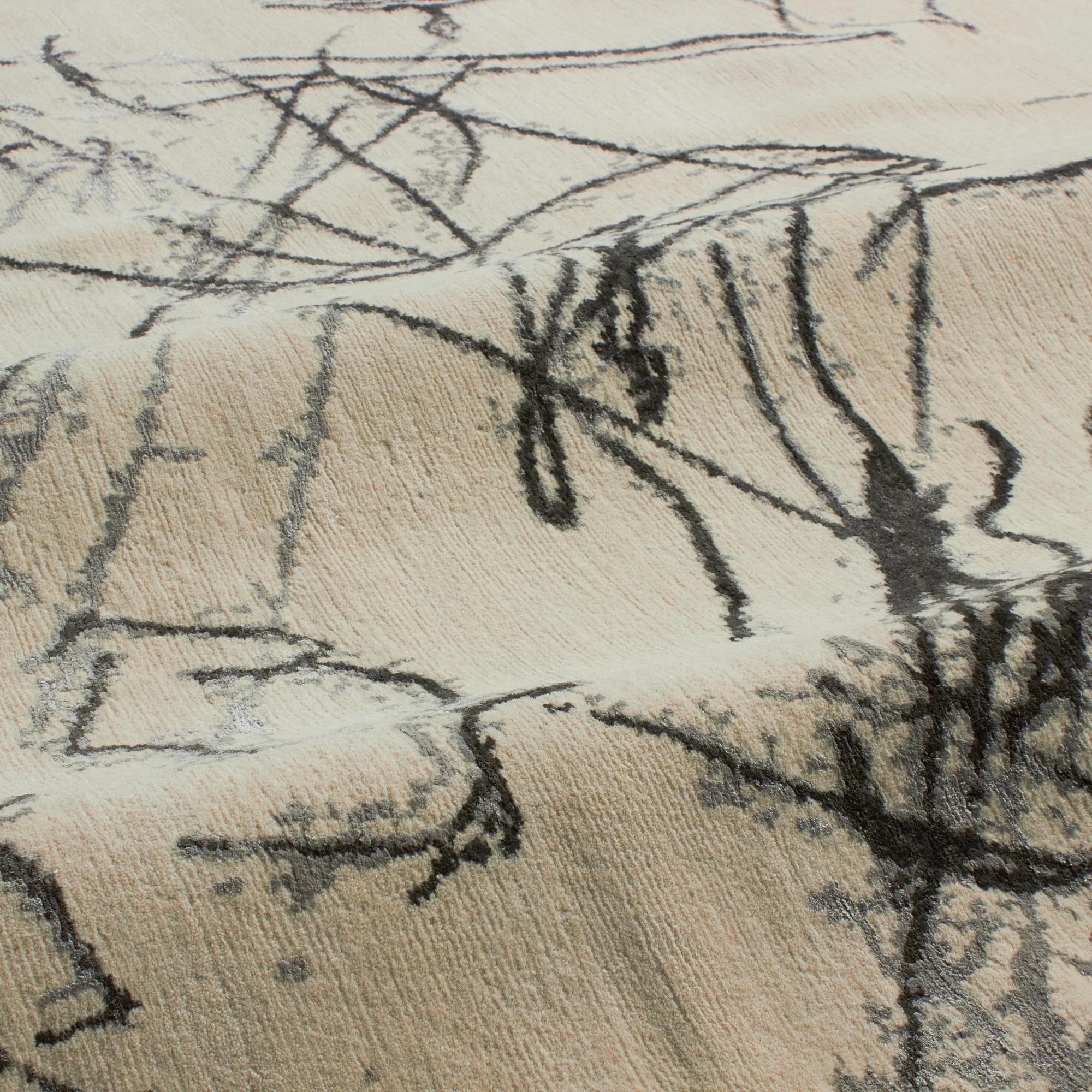 Flavia Ivory/Charcoal
