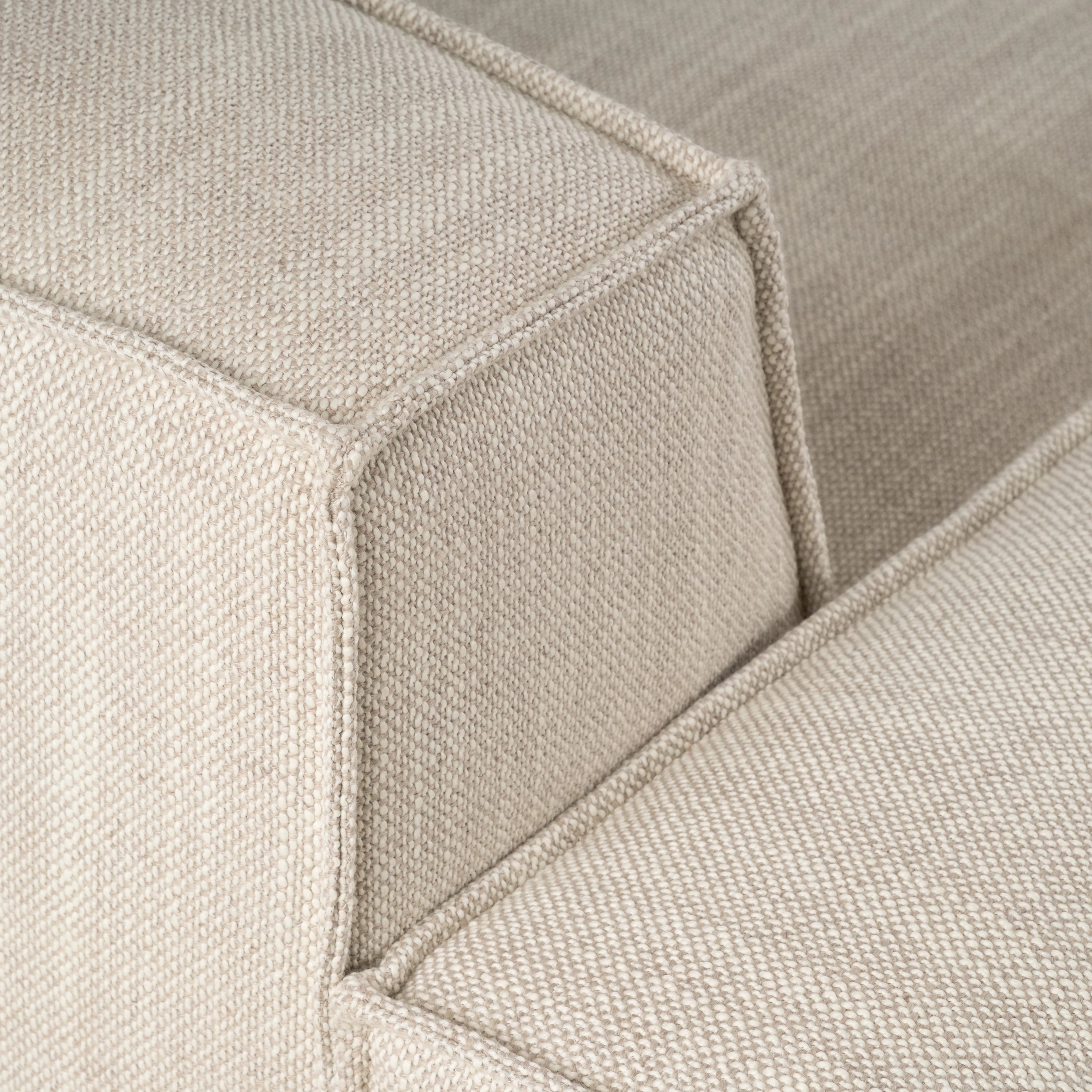 Vetro Modular Sectional
