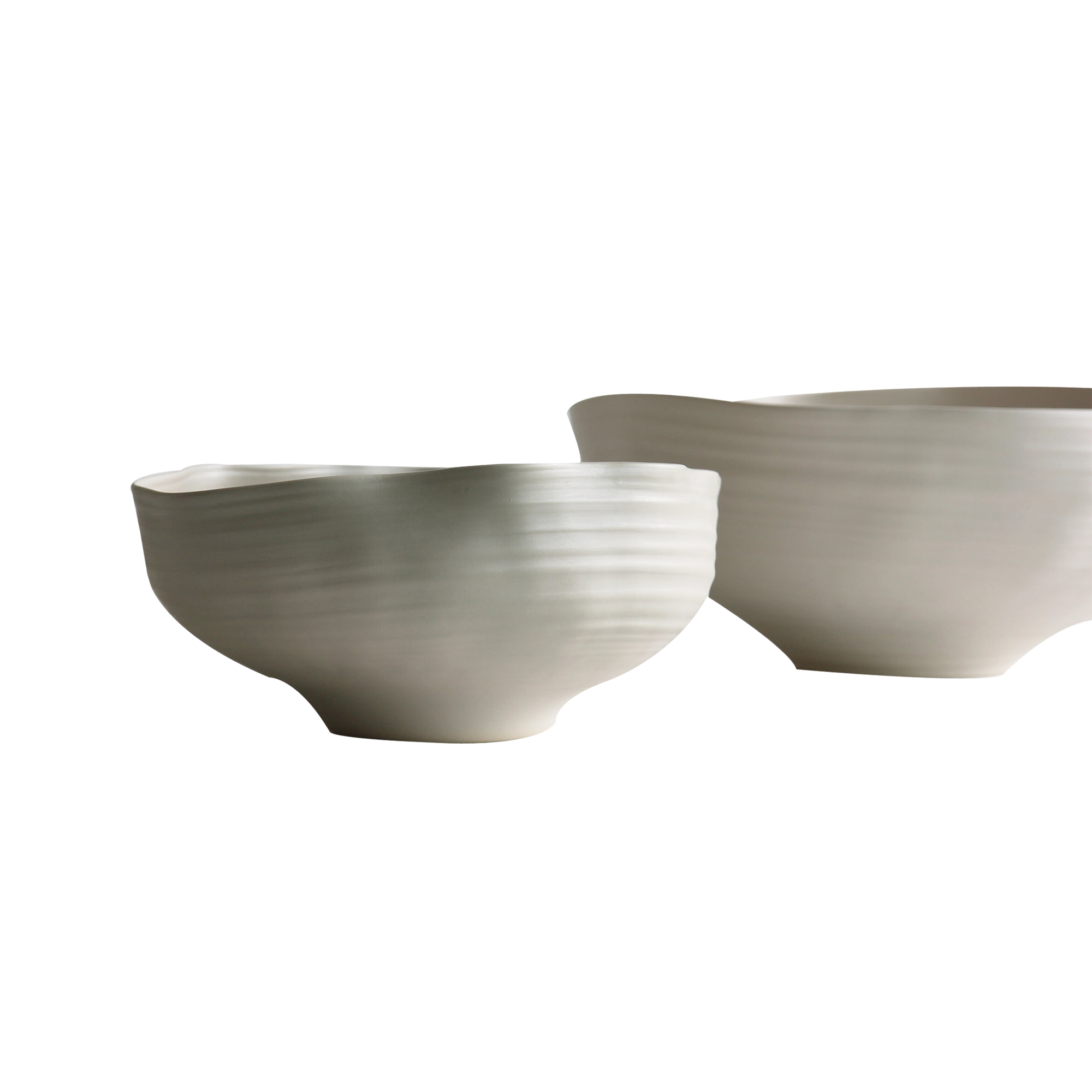 The Fonte Bowl is completely handmade in Italy and is characterized by simple lines, organic colours and shapes inspired by nature.