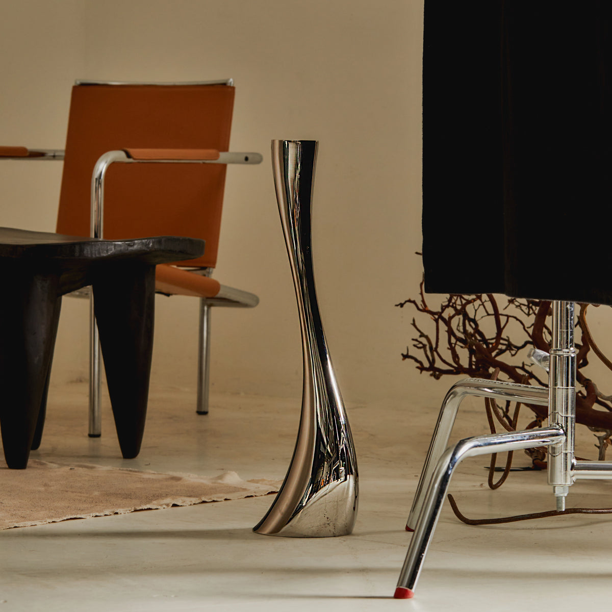 Cobra Floor Candleholder