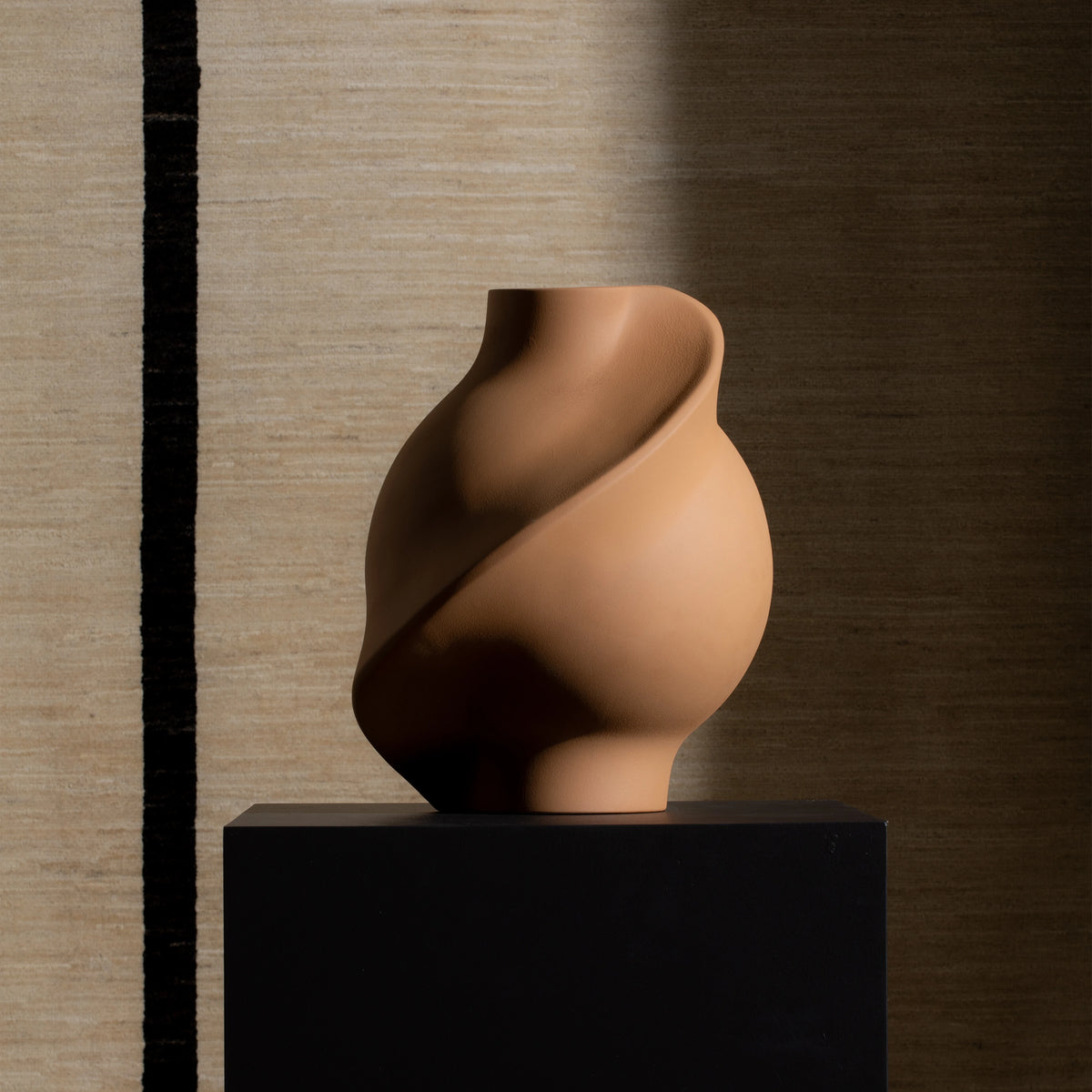Pirout Vase