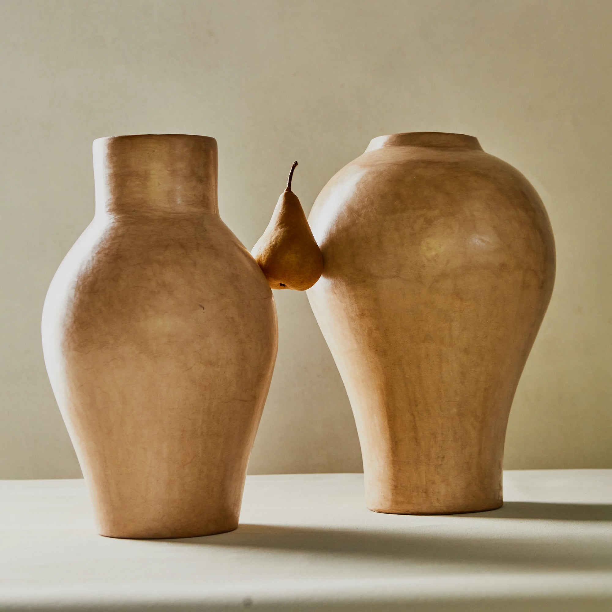 The Tadelakt Collection is crafted from tadelakt made with the limestone of the Marrakech Plateau.