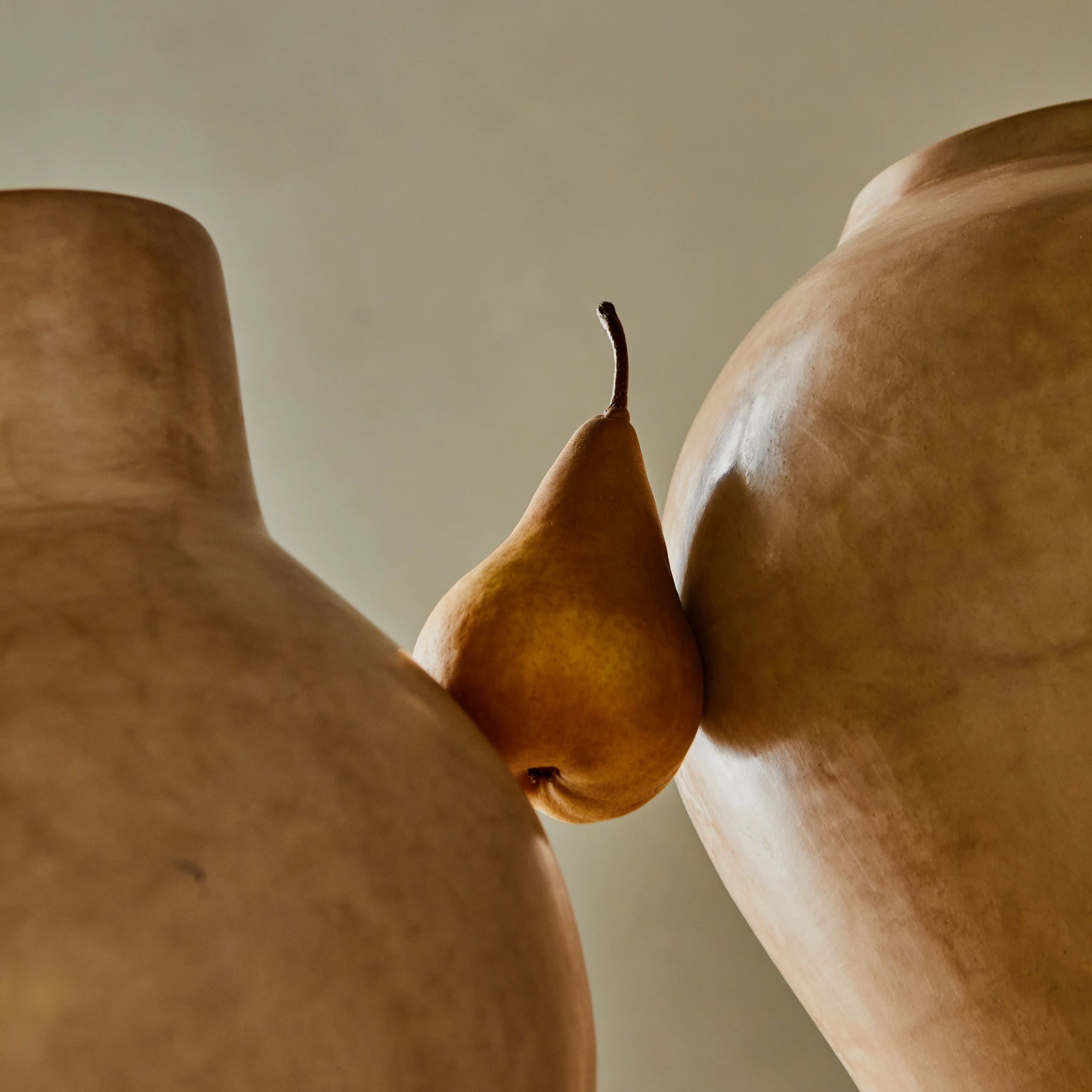 The Tadelakt Collection is crafted from tadelakt made with the limestone of the Marrakech Plateau.