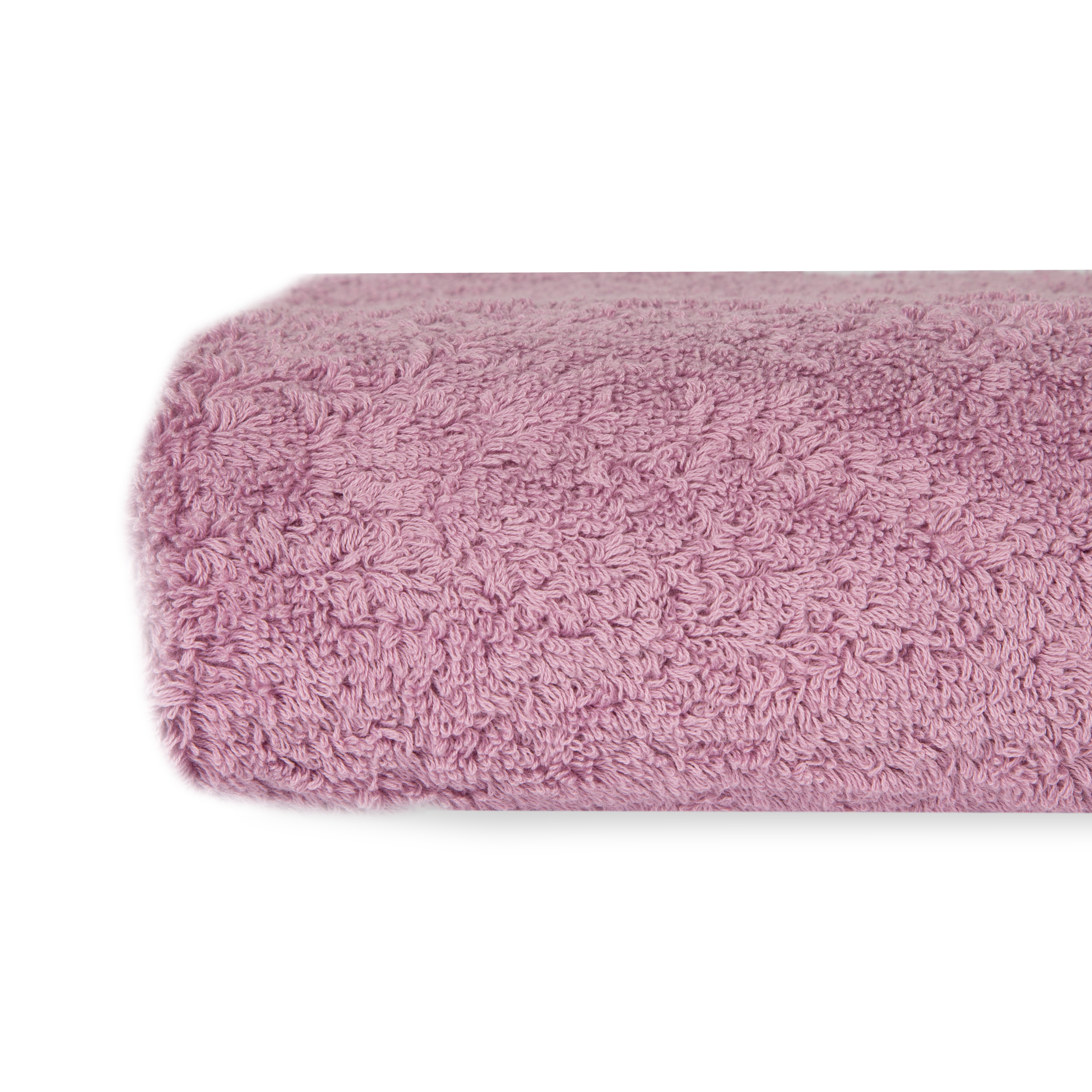 Indulge in the exceptional quality and softness of the Super Pile towel collection.