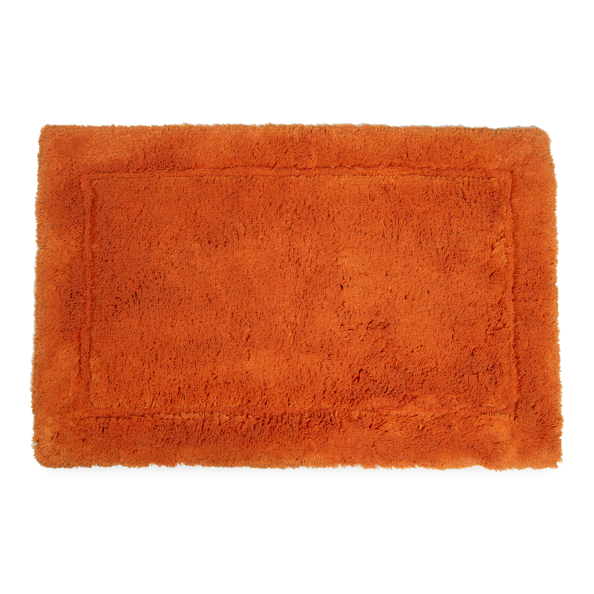 Made from 100% Egyptian combed cotton, the Must Bath Mat provides a soft and sumptuous layer underfoot.