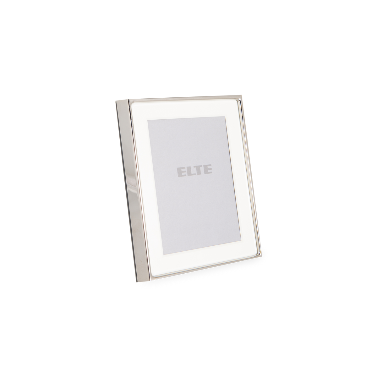 A truly stylish picture frame allows the photo within to take centre stage and should not distract from it.