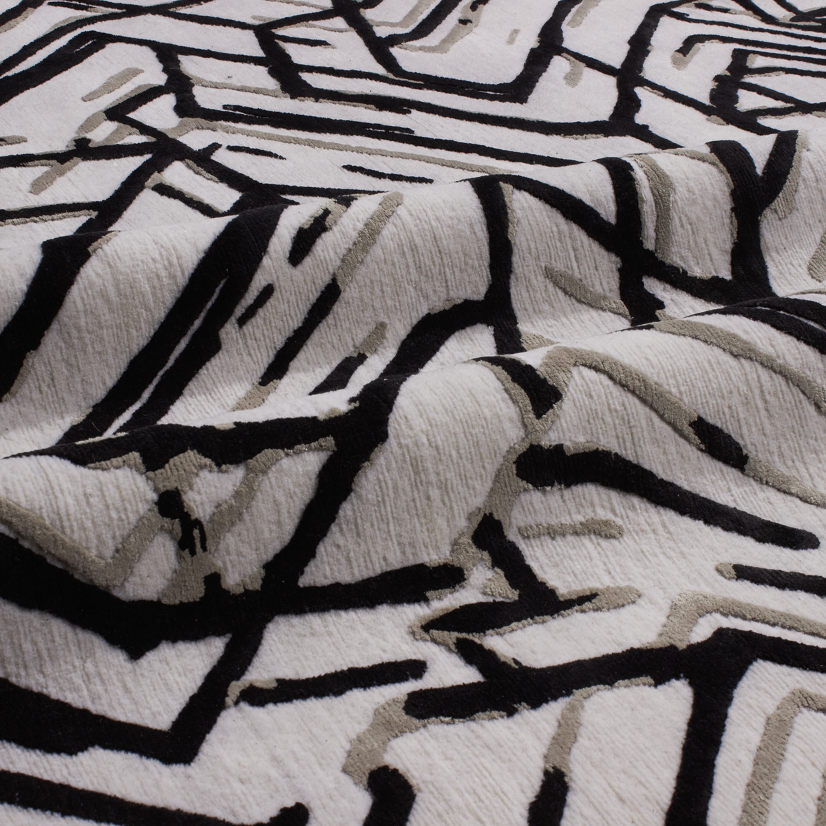 Devereux Black/Silver