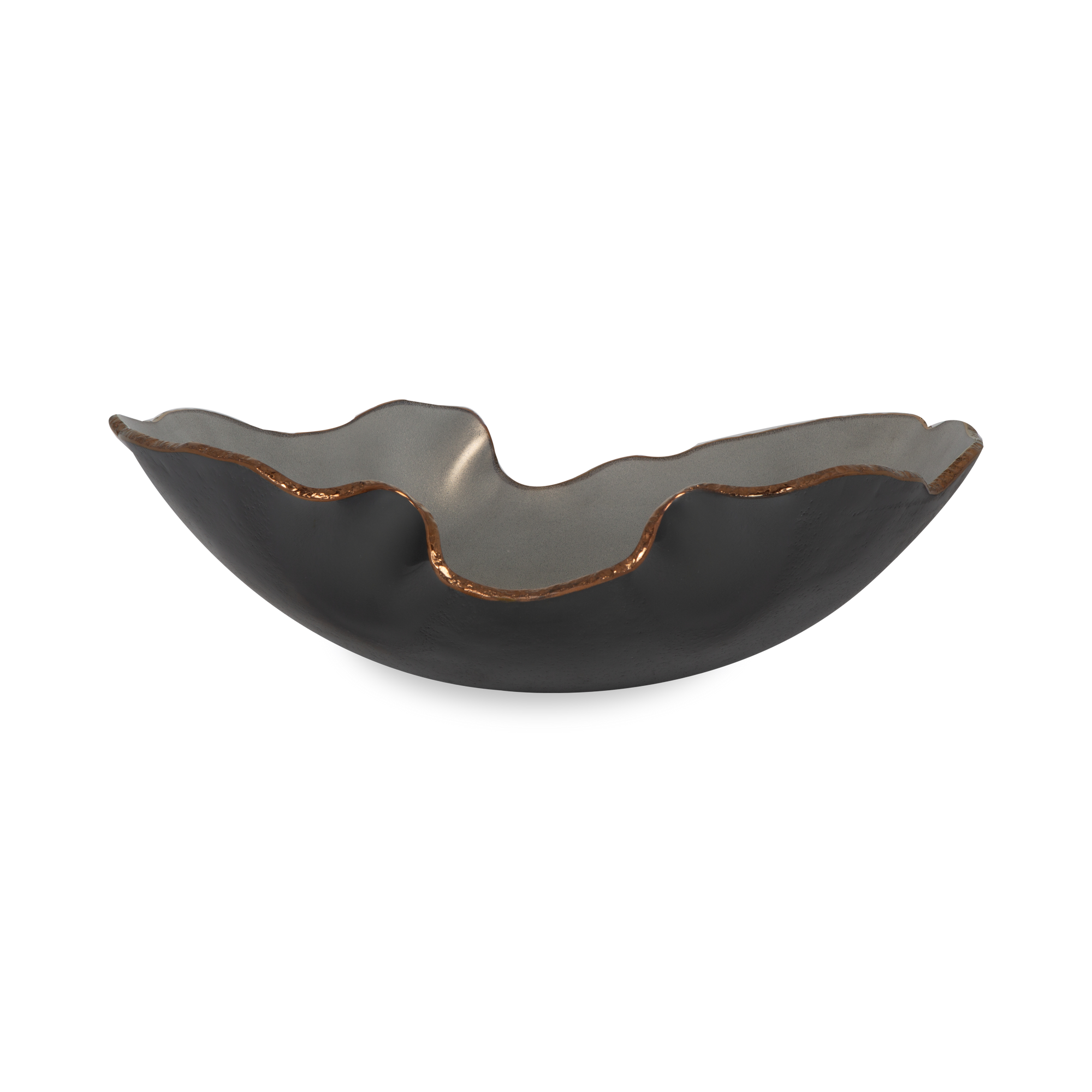 These exquisite pieces are the work of Brazilian glass artist Regina Medeiros.