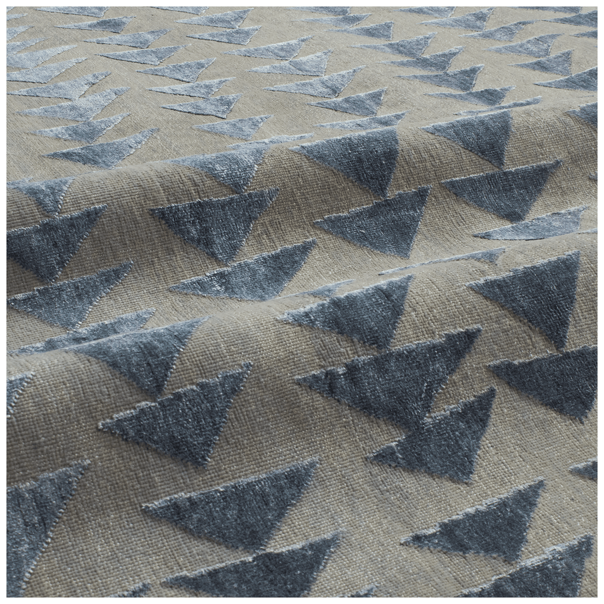 ROGELIO NAVY/GREY