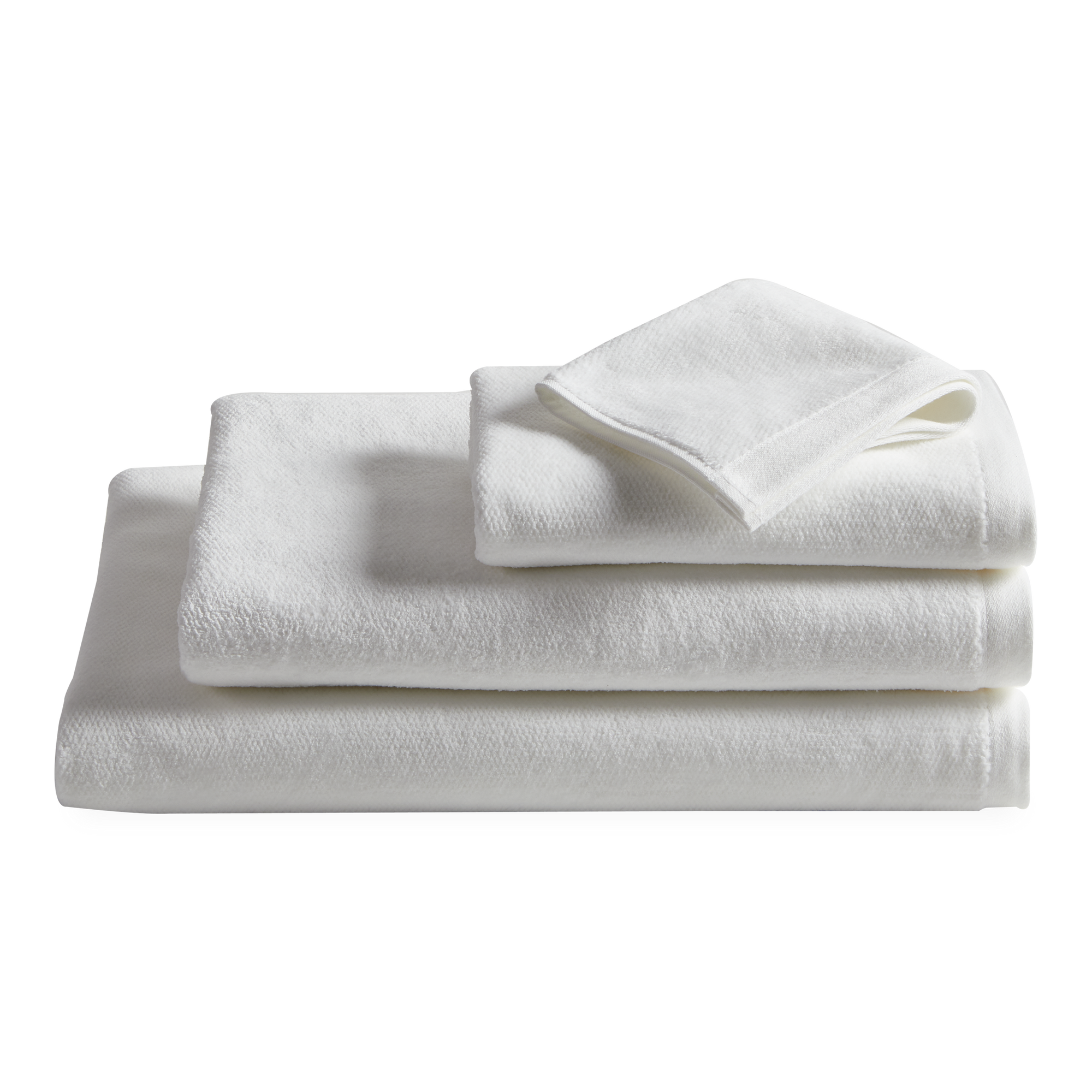 Take comfort in the luxurious feel of Velour towels: its subtle diamond-weave velour is backed with absorbent terrycloth to swaddle you in style—morning, noon, on night.