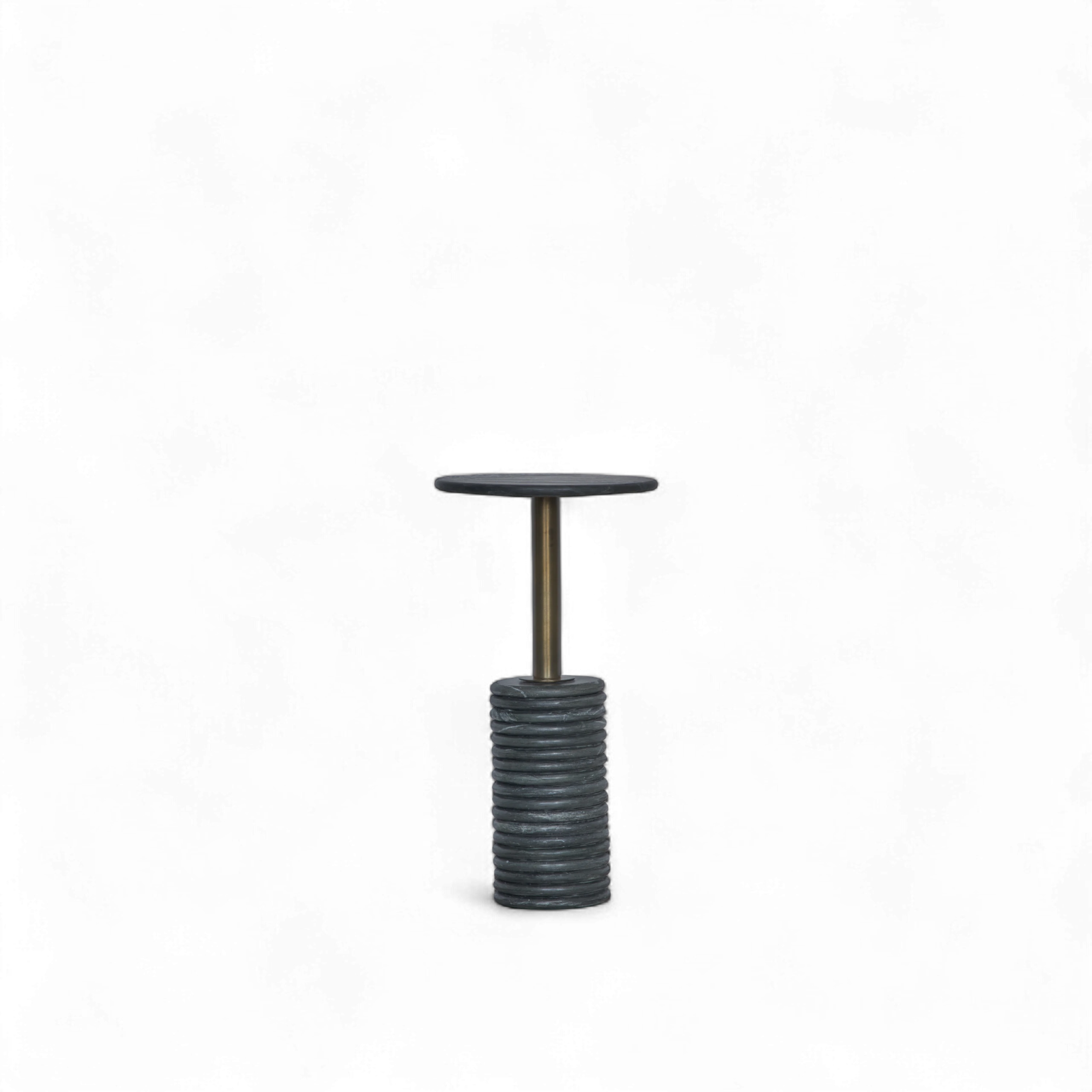 Dahlia Pull Up Table
