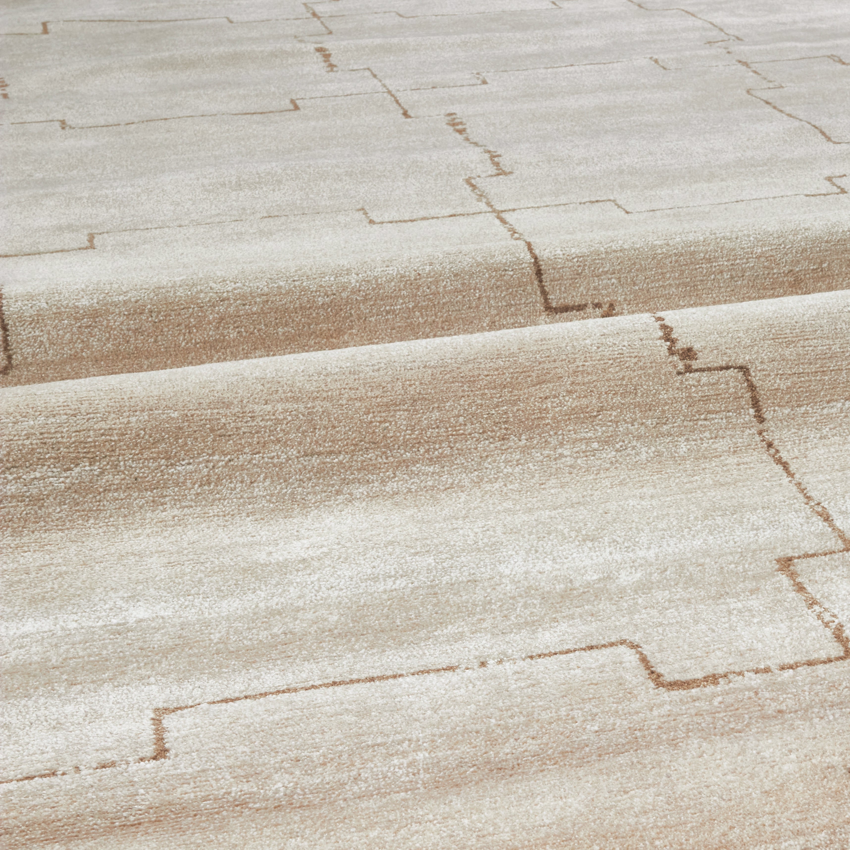 Avila Ivory/Brown