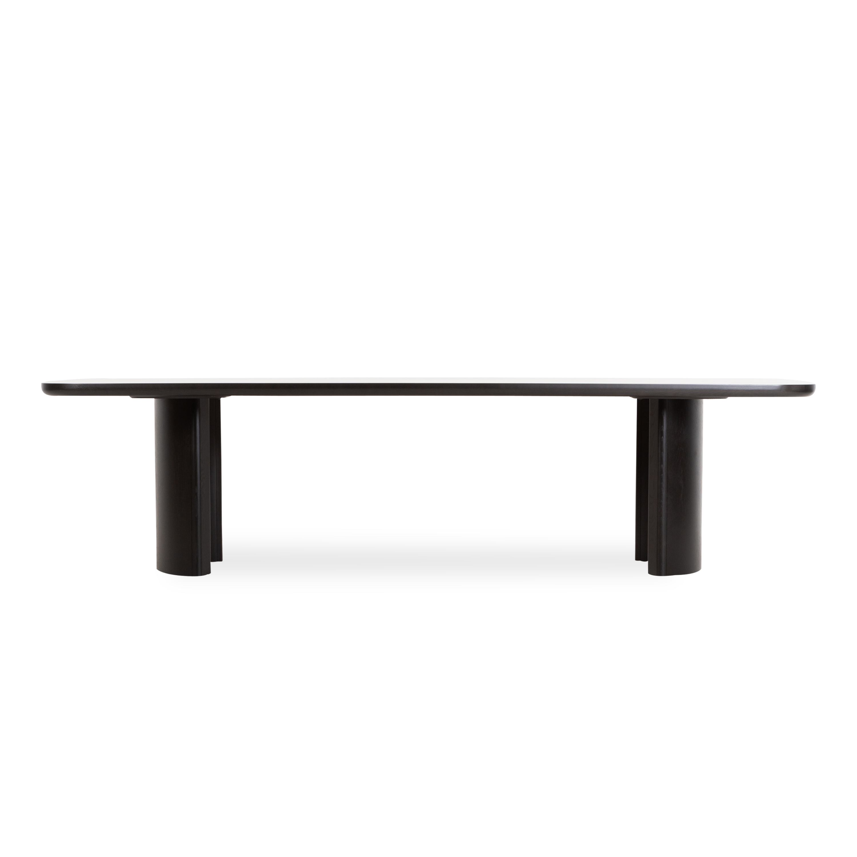 With its balanced proportions, the Reform Dining Table offers an elegantly refined style.