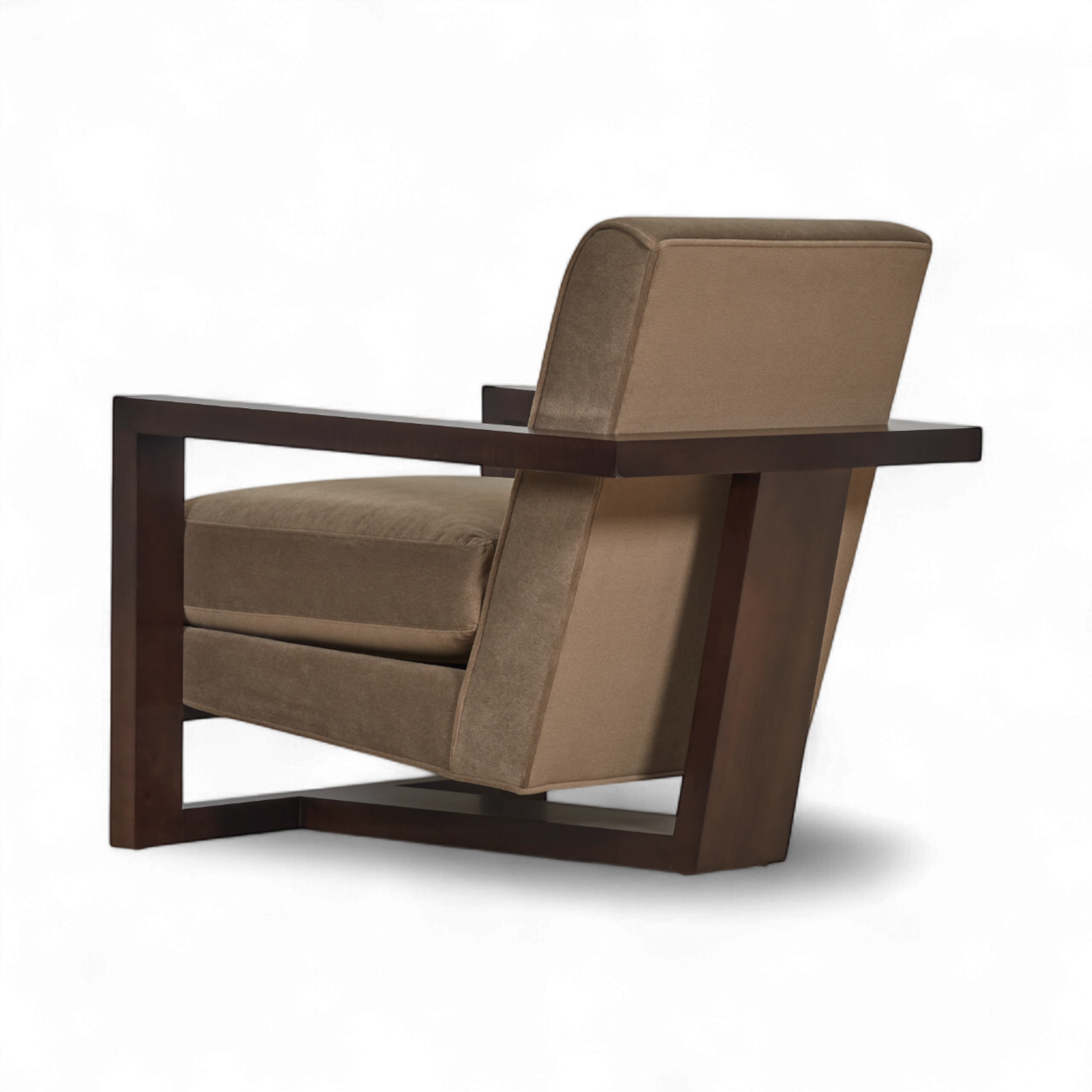 Roger Lounge Chair