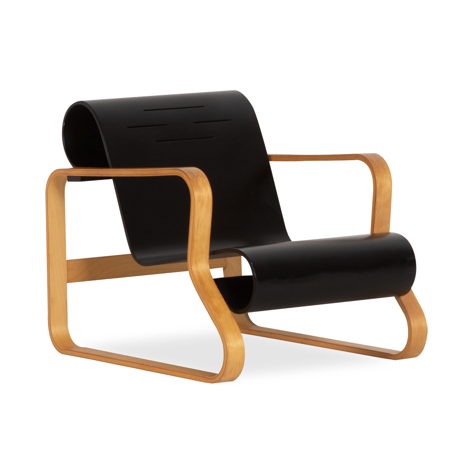 Designed in 1932 by Finnish architect and designer Alvar Aalto, the Paimio Lounge Chair was created to furnish the interior of a tuberculosis sanatorium in the Finnish city of Paim