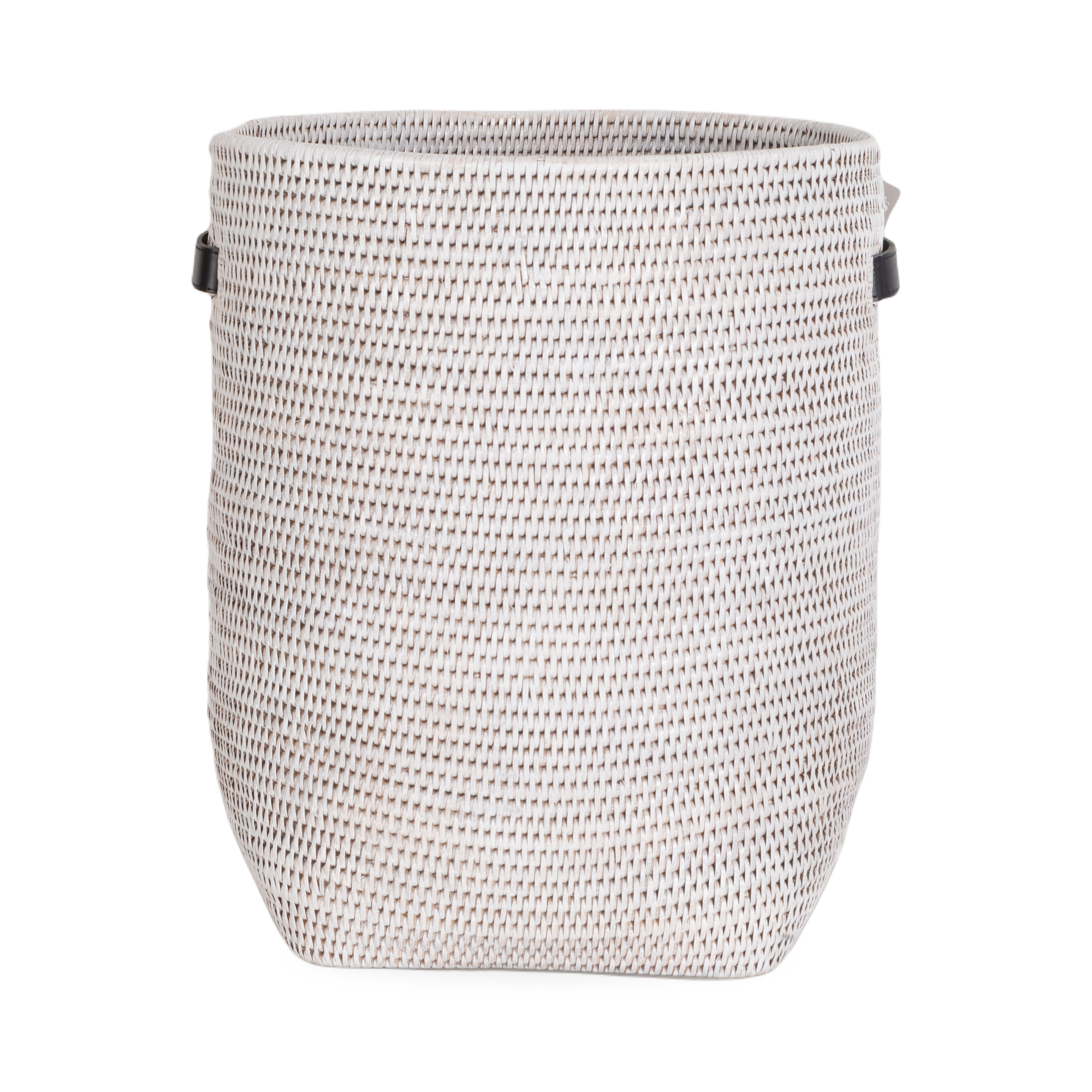 Defined by it's pleasant curves and intricate hand-woven design, the Rattan Handle Basket is made with a reliable and durable rattan body which allows this basket to be incredibly 