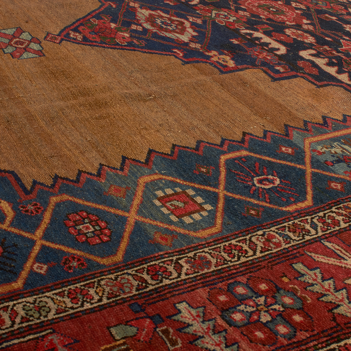 For generations, Elte has worked with expert local rug pickers throughout Morocco, Iran, Turkey and Europe to source vintage and antique rugs.
