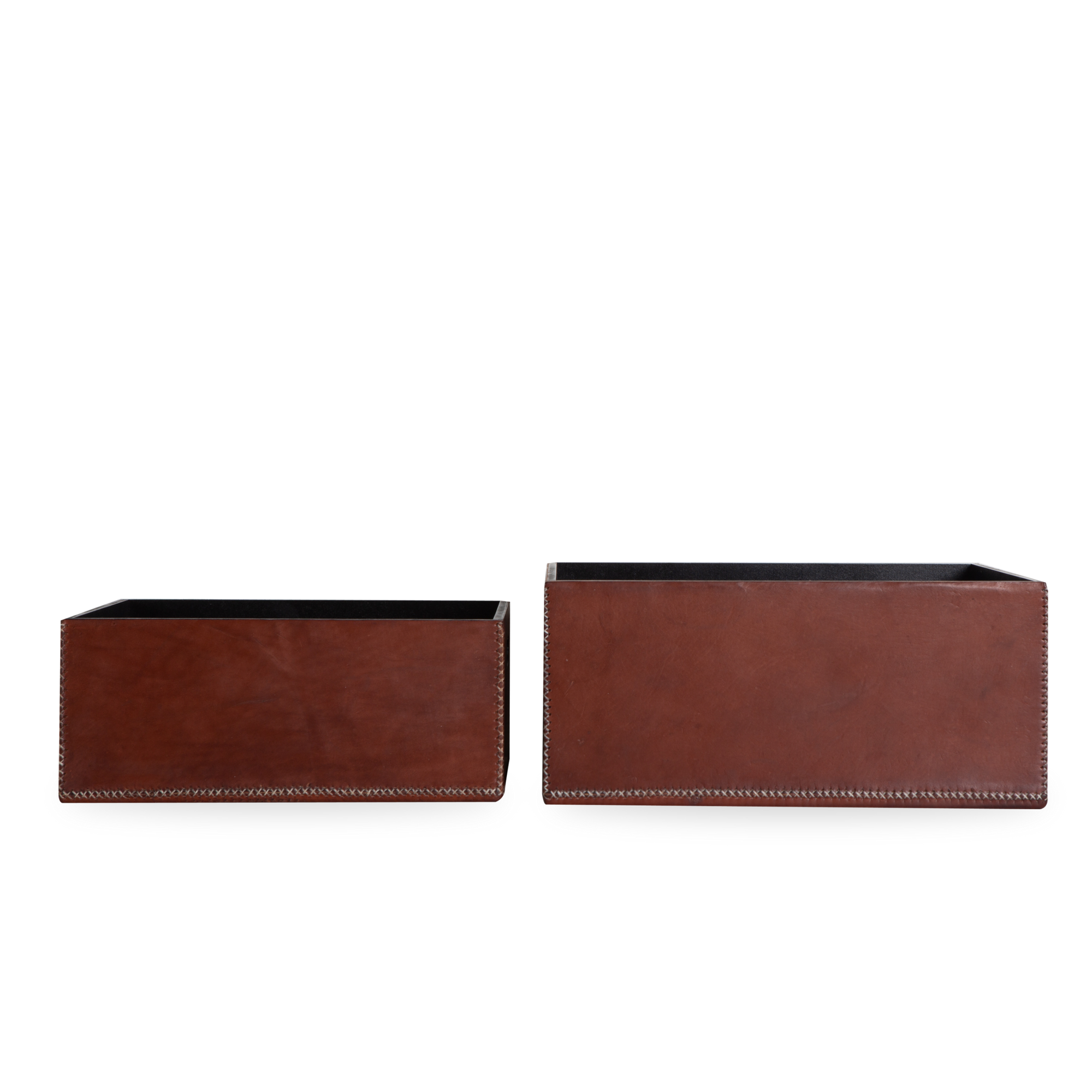 Channeling a connection to local natural materials to form a line of sustainable goods, the Solid Leather Box uses premium cow leather from the Paraguayan Chaco region.