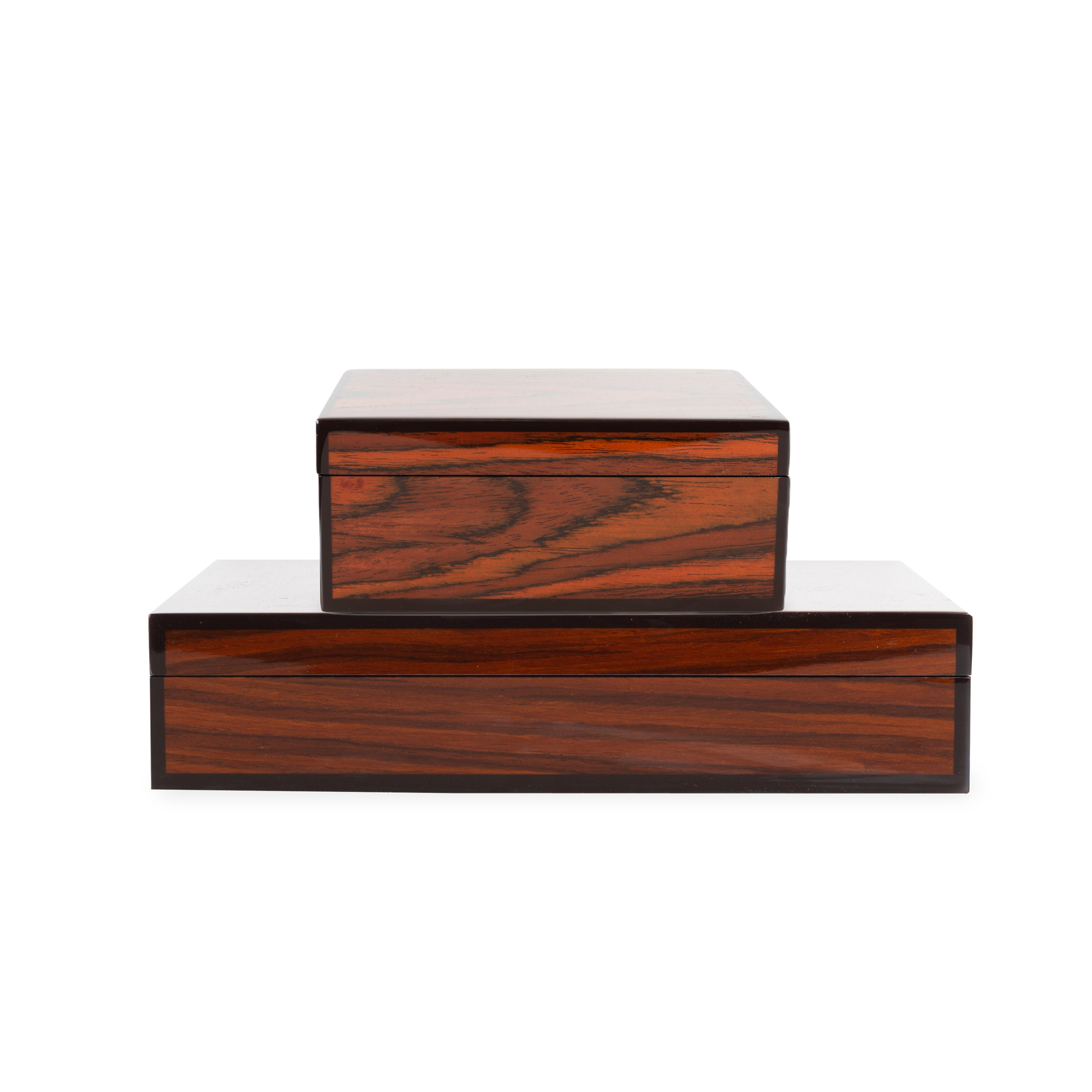 The Lacquered Rosewood Box uses hand-crafted lacquered wood that is produced by the traditional method of hand-pouring multiple layers of lacquer and hand-polishing each layer, res