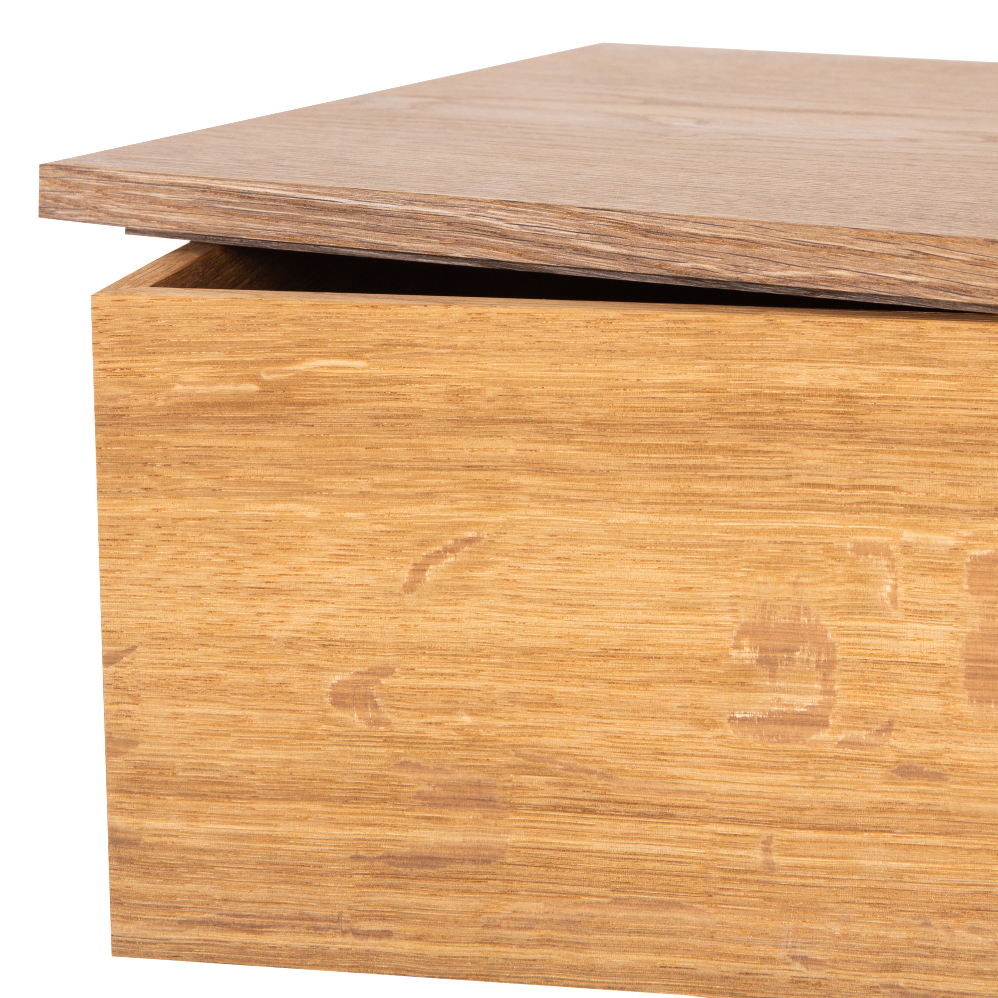 Made of natural oak from the Black Forest in Germany, the Oak Box features a straightforward design that diverts the focus onto its extravagant and dynamic natural oak grain.