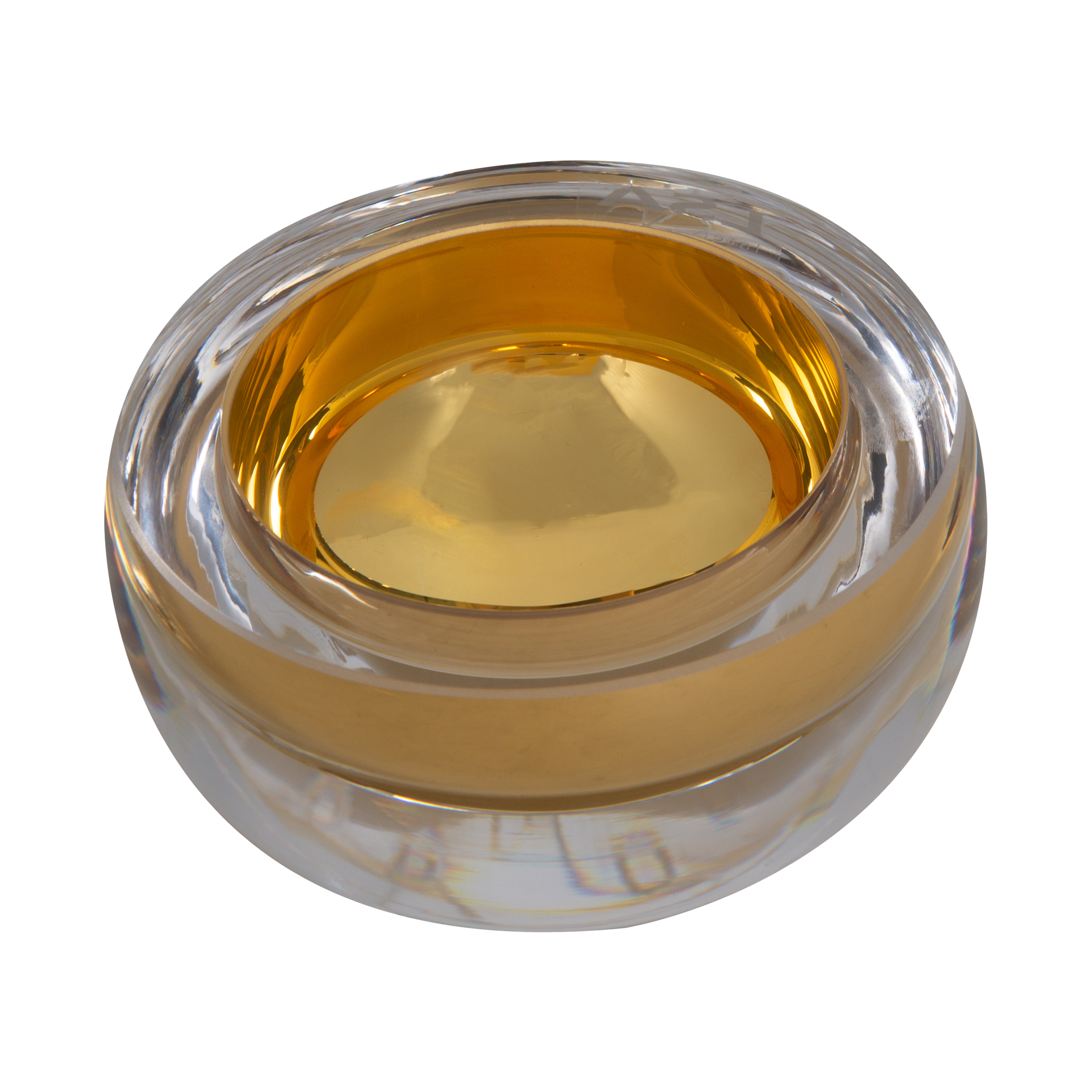 A beautiful metallic colouring adorns its thick glass and will add striking style elements to your interior.