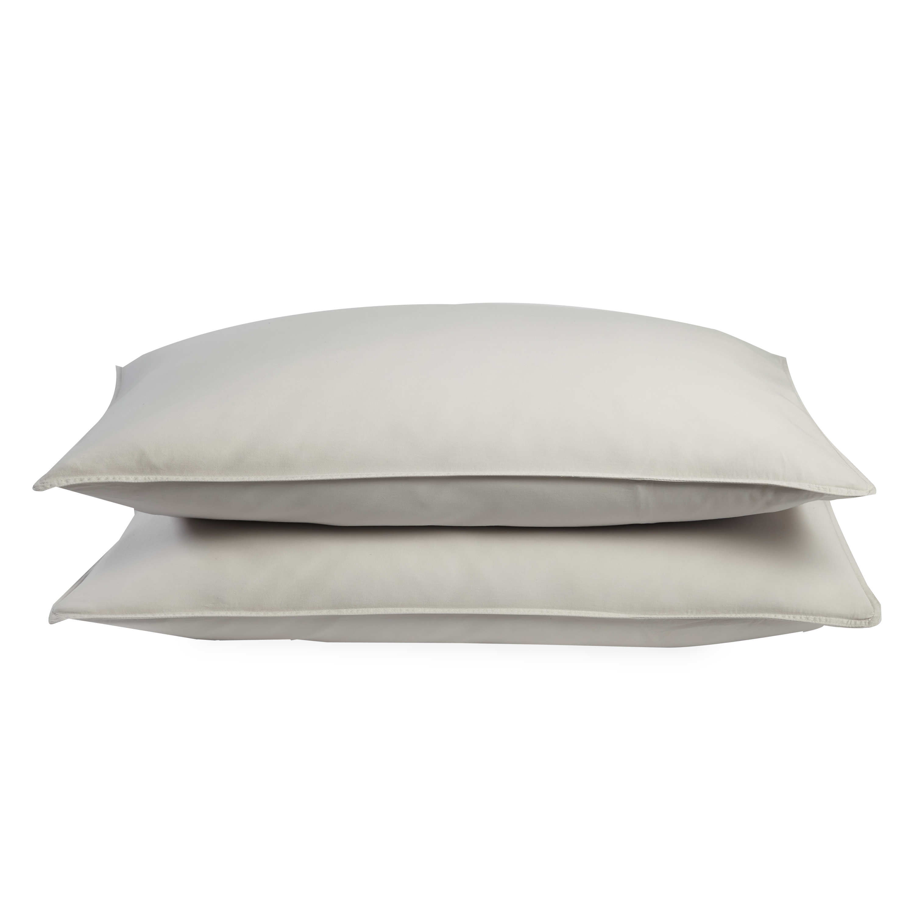 Produced in Portugal exclusively for Elte, The Stonewashed Sateen Collection is crafted using long-staple cotton that has been stonewashed, which results in a luxuriously soft text