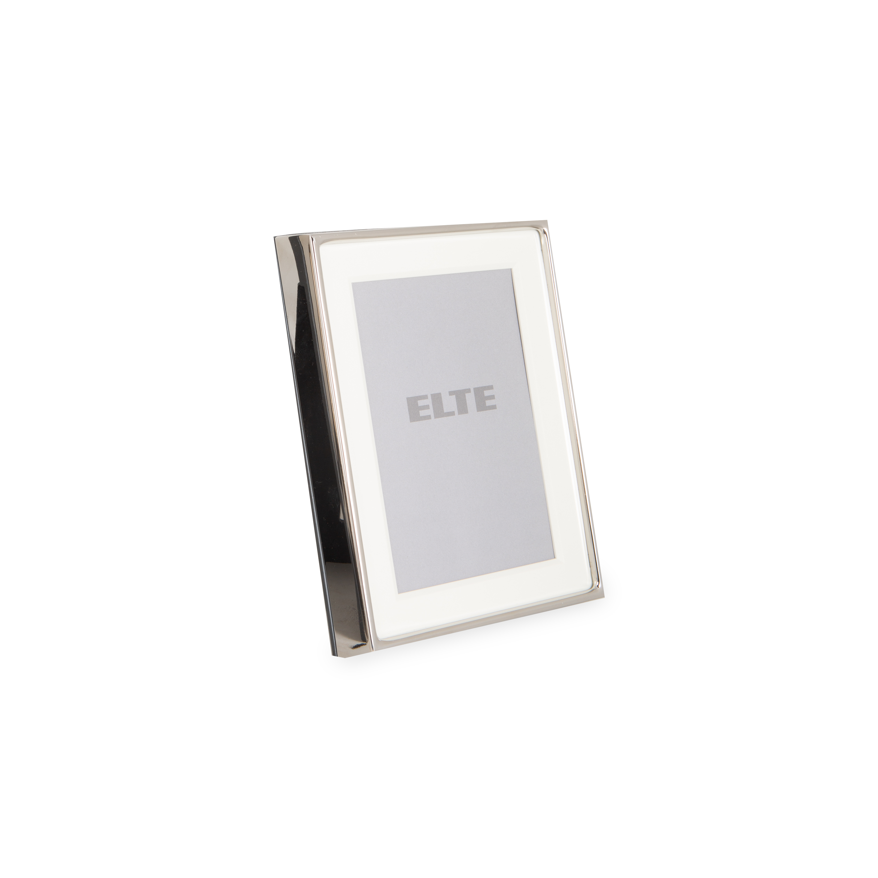 A truly stylish picture frame allows the photo within to take centre stage and should not distract from it.