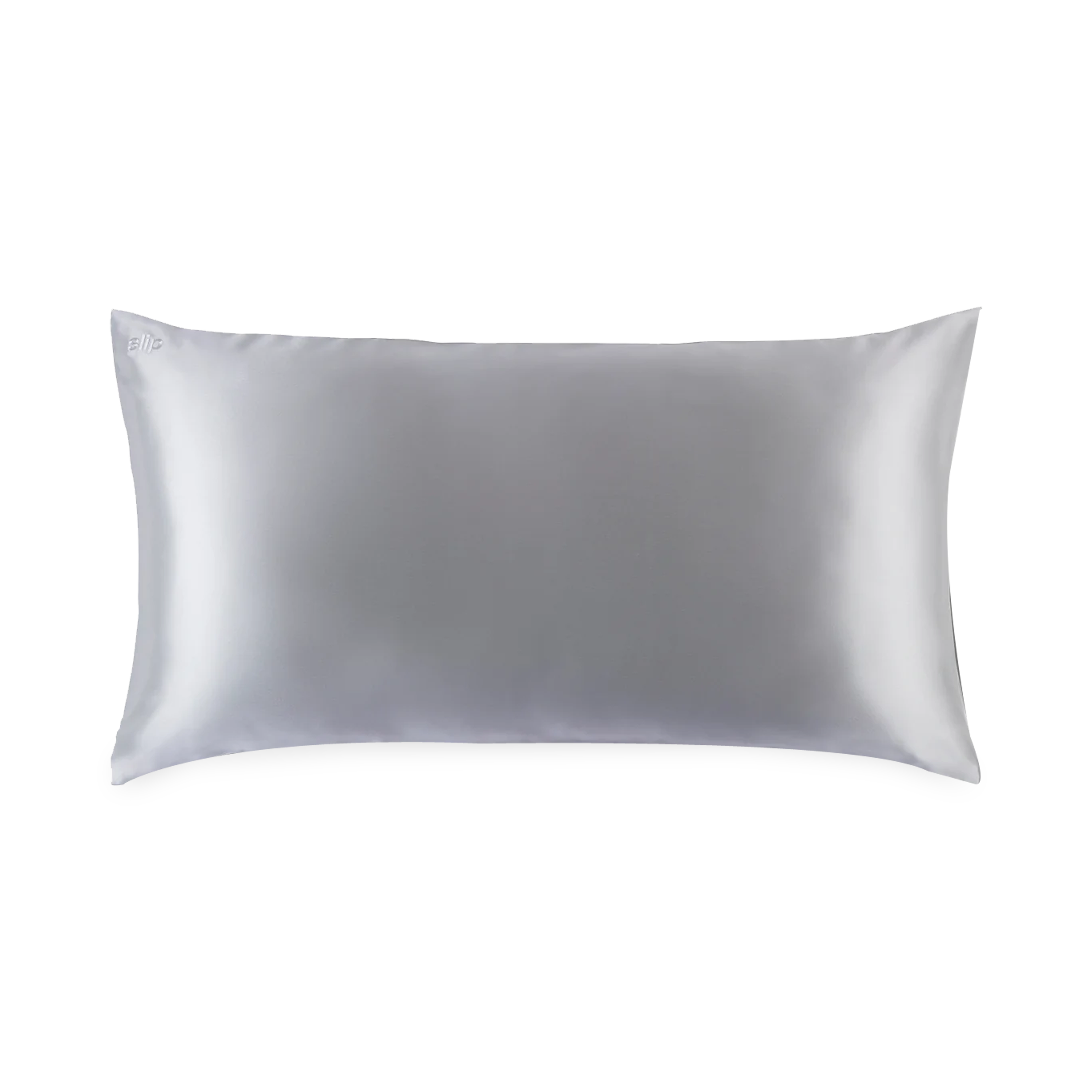 The Silk Pillowcase is made with the highest grade (6A) long fiber mulberry silk, with a thickness of 22 momme and non-toxic dyes.