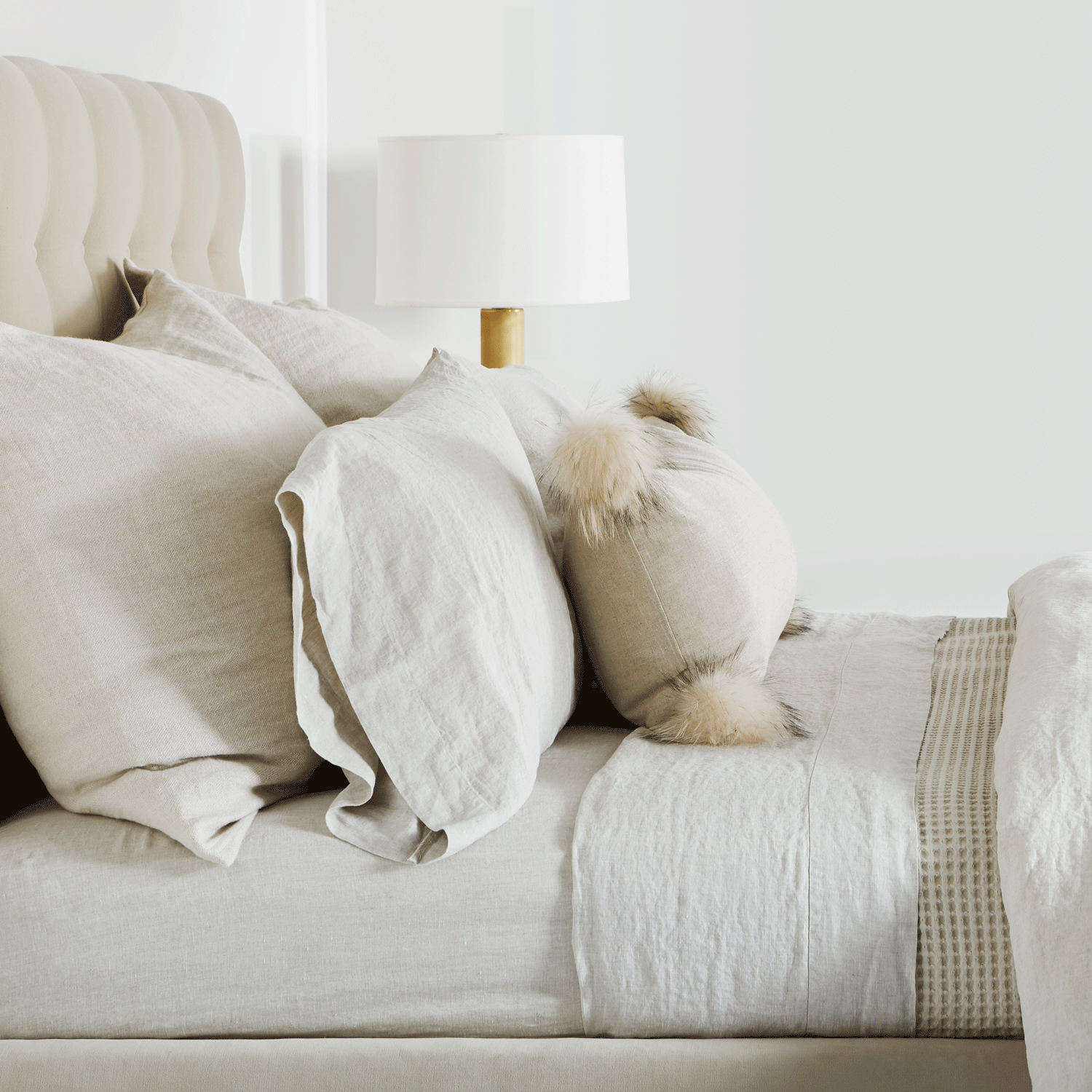 Produced in Italy exclusively for Elte from Belgian linen that is stonewashed for a natural distressed and vintage look, our Vintage Washed Linen is great for everyday use, providi